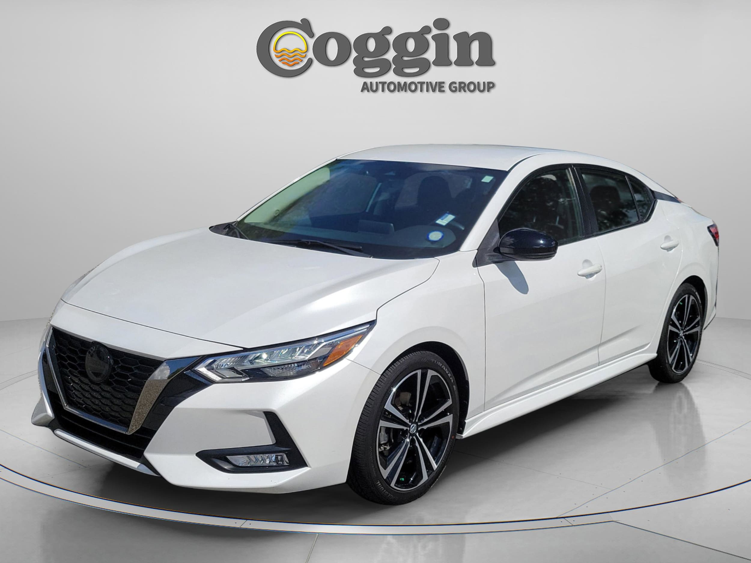 2022 Nissan Sentra SR CVT's photo
