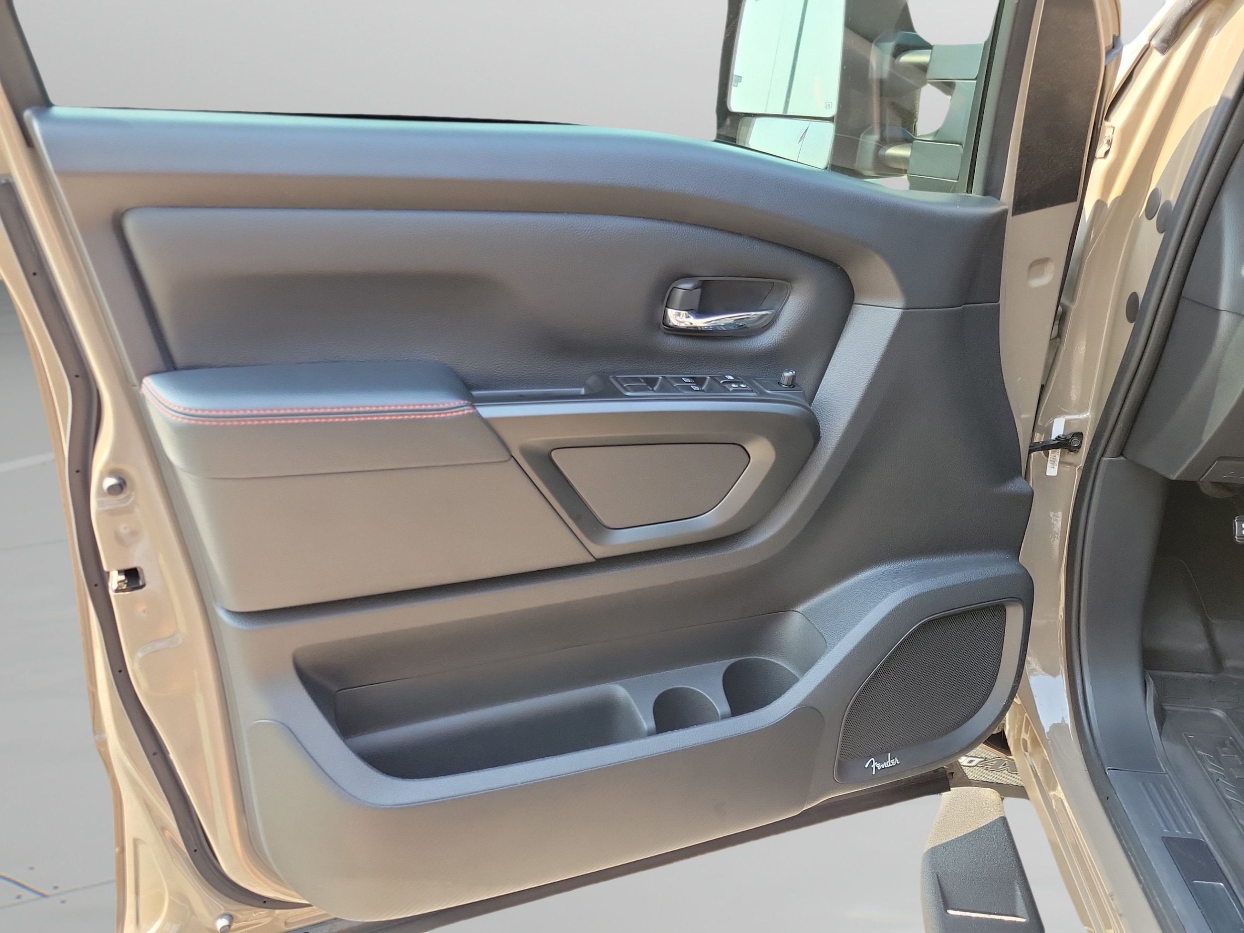 2024 Nissan Titan XD 11