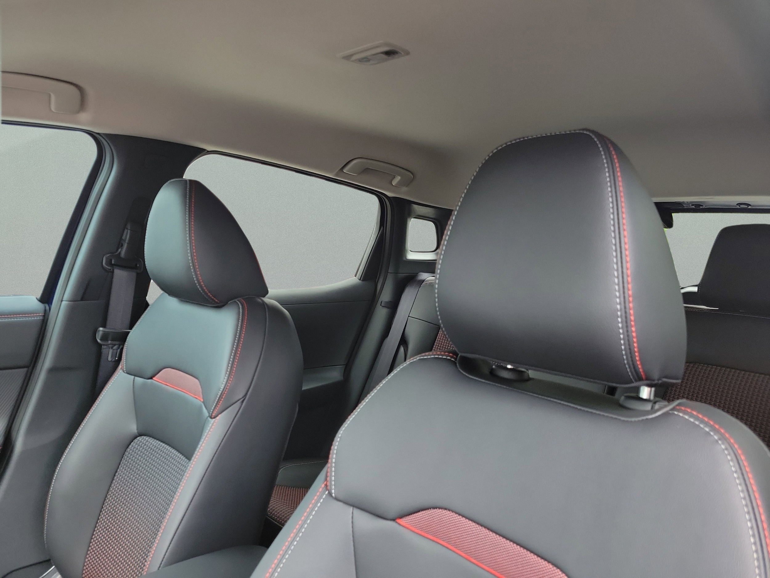 2026 Nissan KICKS SR - Photo 24