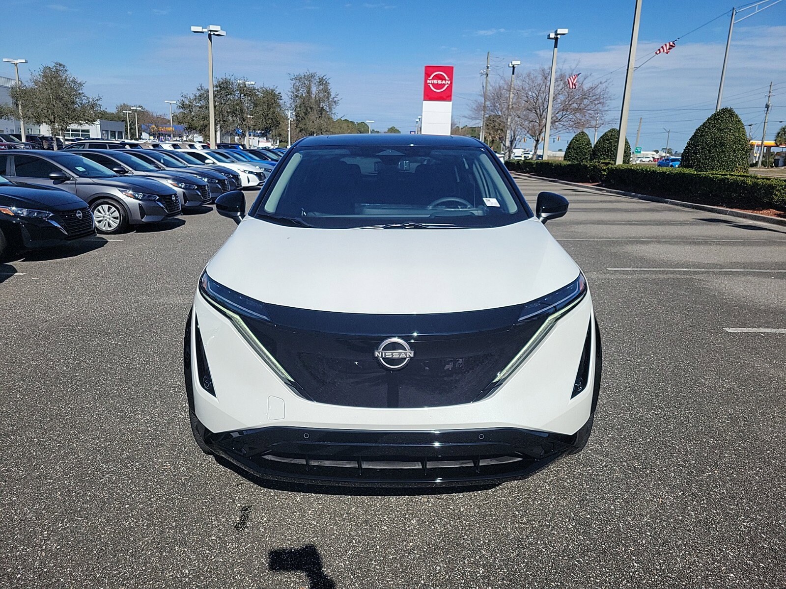 2025 Nissan ARIYA Evolve+ photo 2