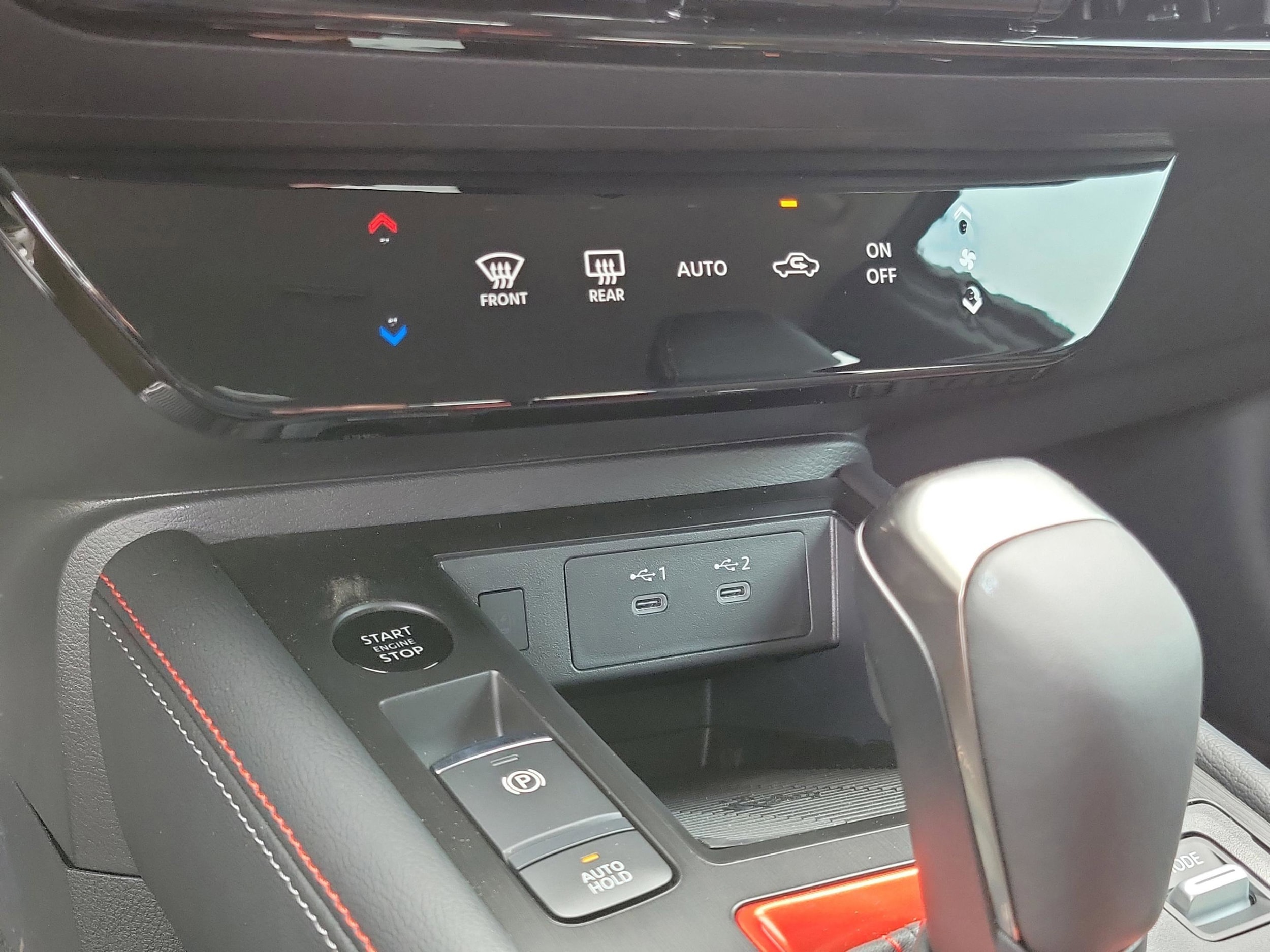 2026 Nissan KICKS SR - Photo 15