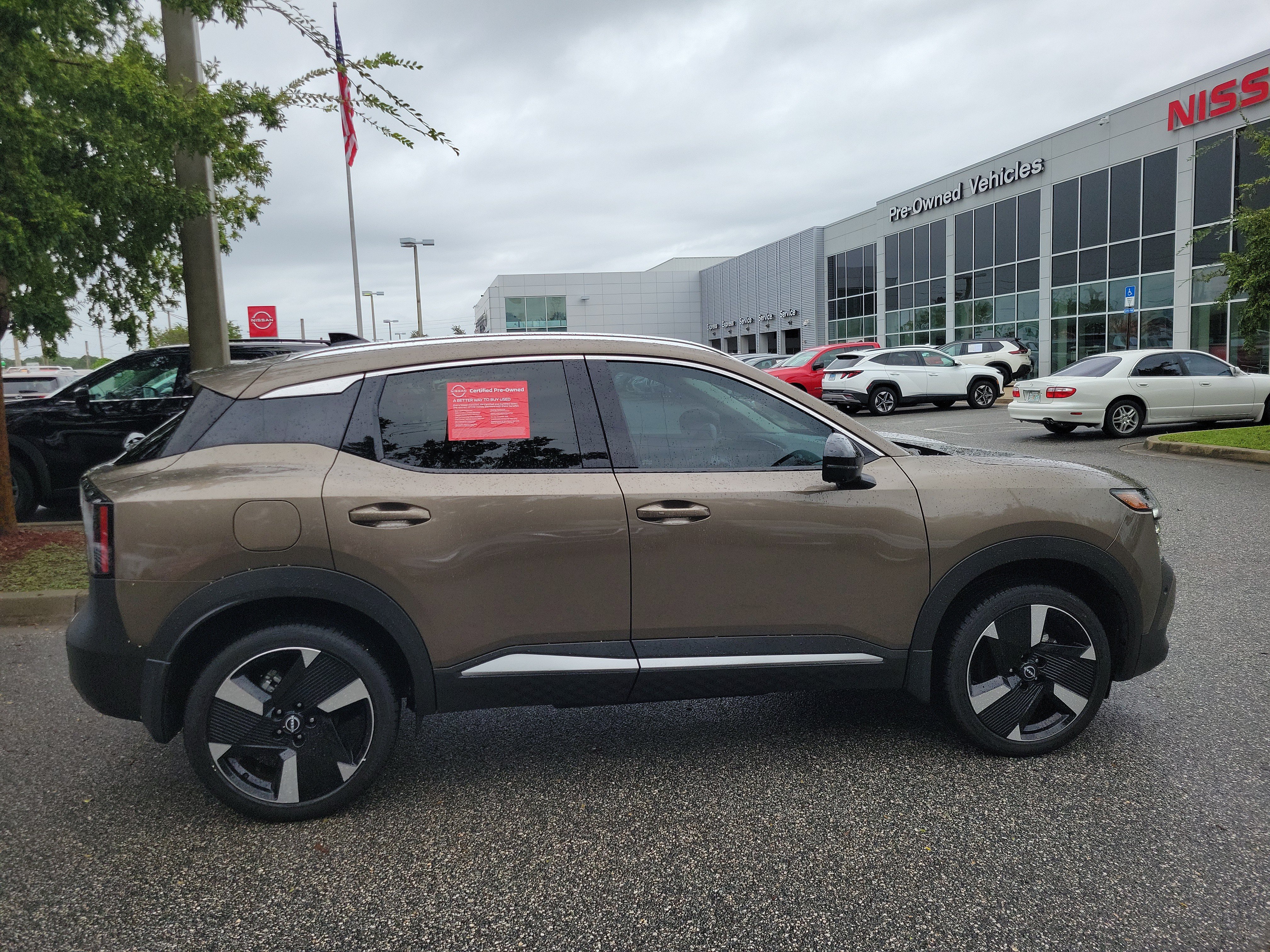 2026 Nissan KICKS SR - Photo 8