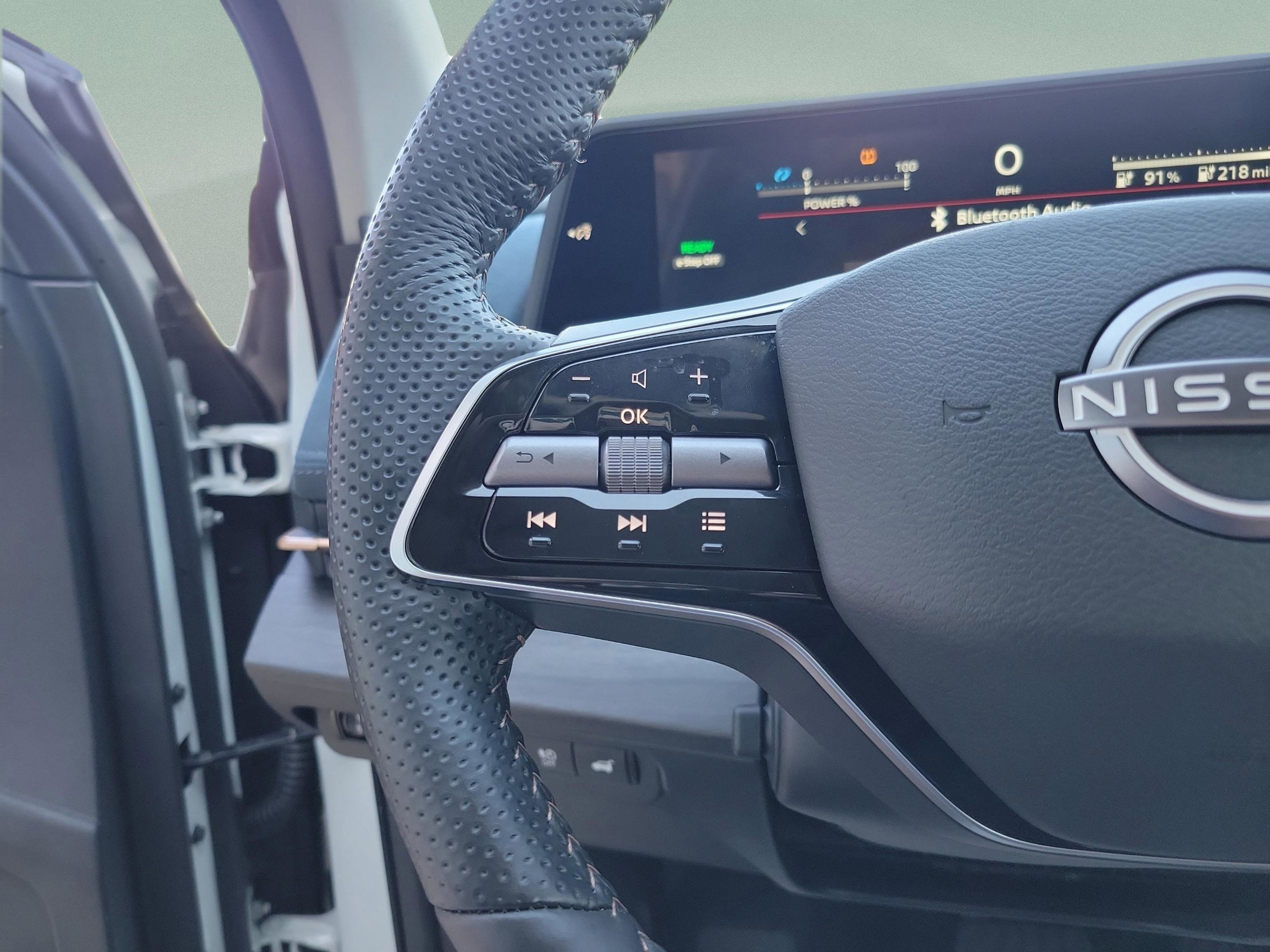 2025 Nissan ARIYA Platinum+ - Photo 22