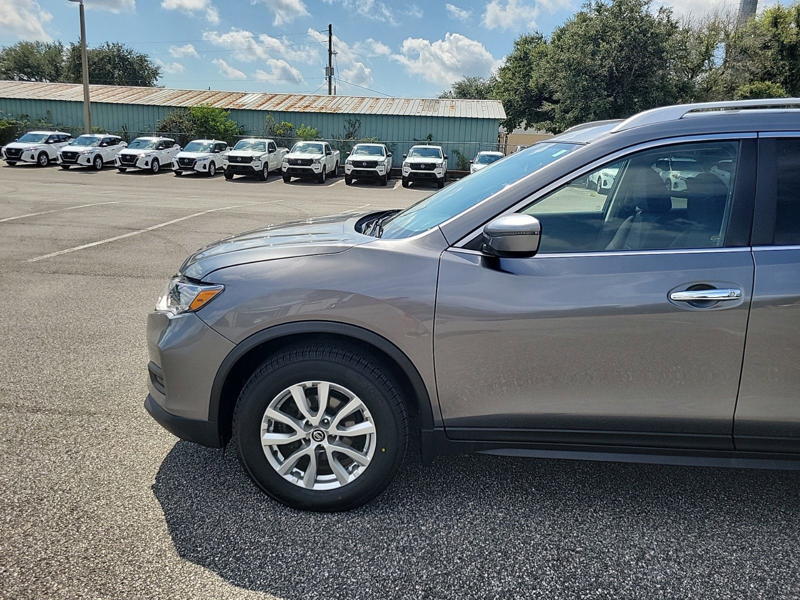 Used 2019 Nissan Rogue S with VIN KNMAT2MVXKP523341 for sale in Jacksonville, FL