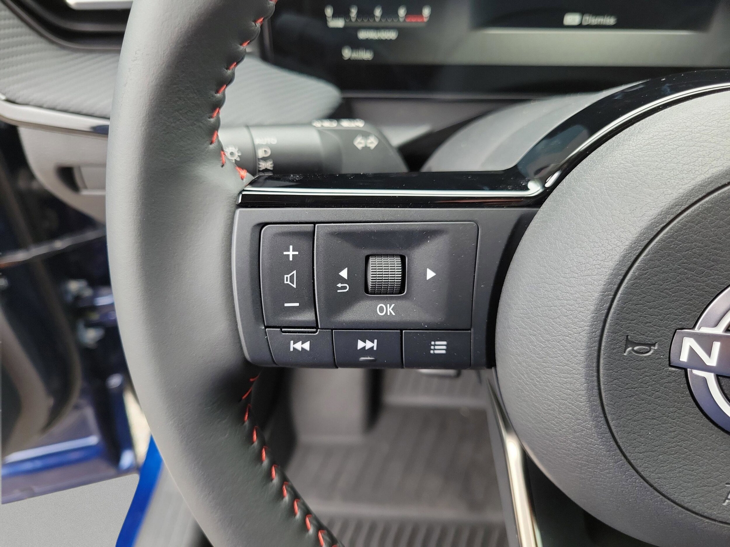 2026 Nissan KICKS SR - Photo 21