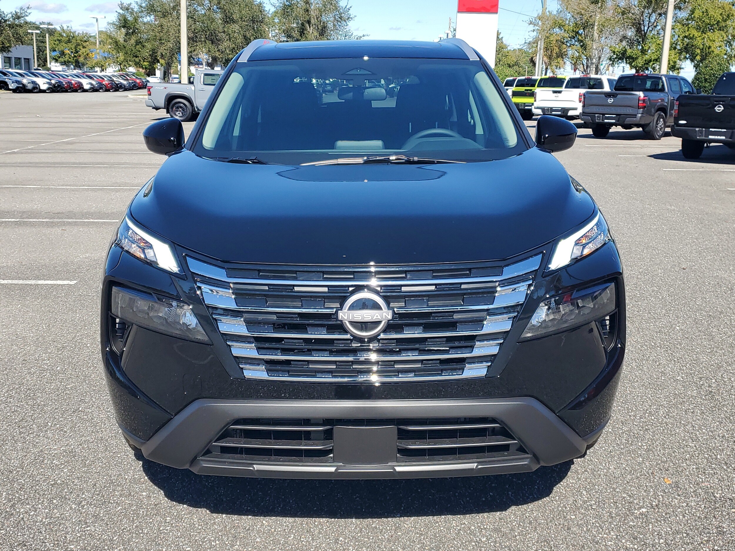 2026 Nissan Rogue SV photo 2