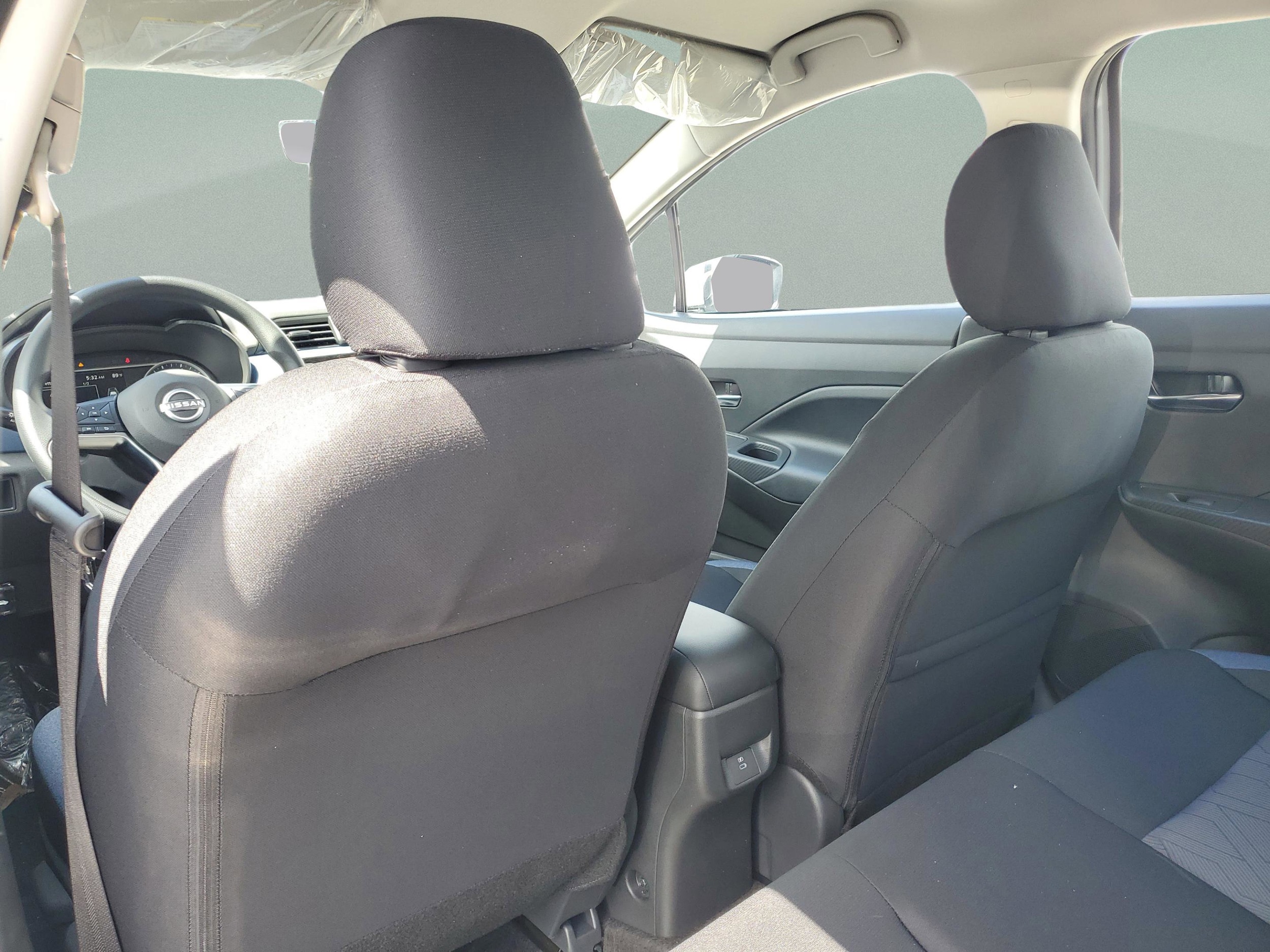 2025 Nissan Versa Sedan SV - Photo 11