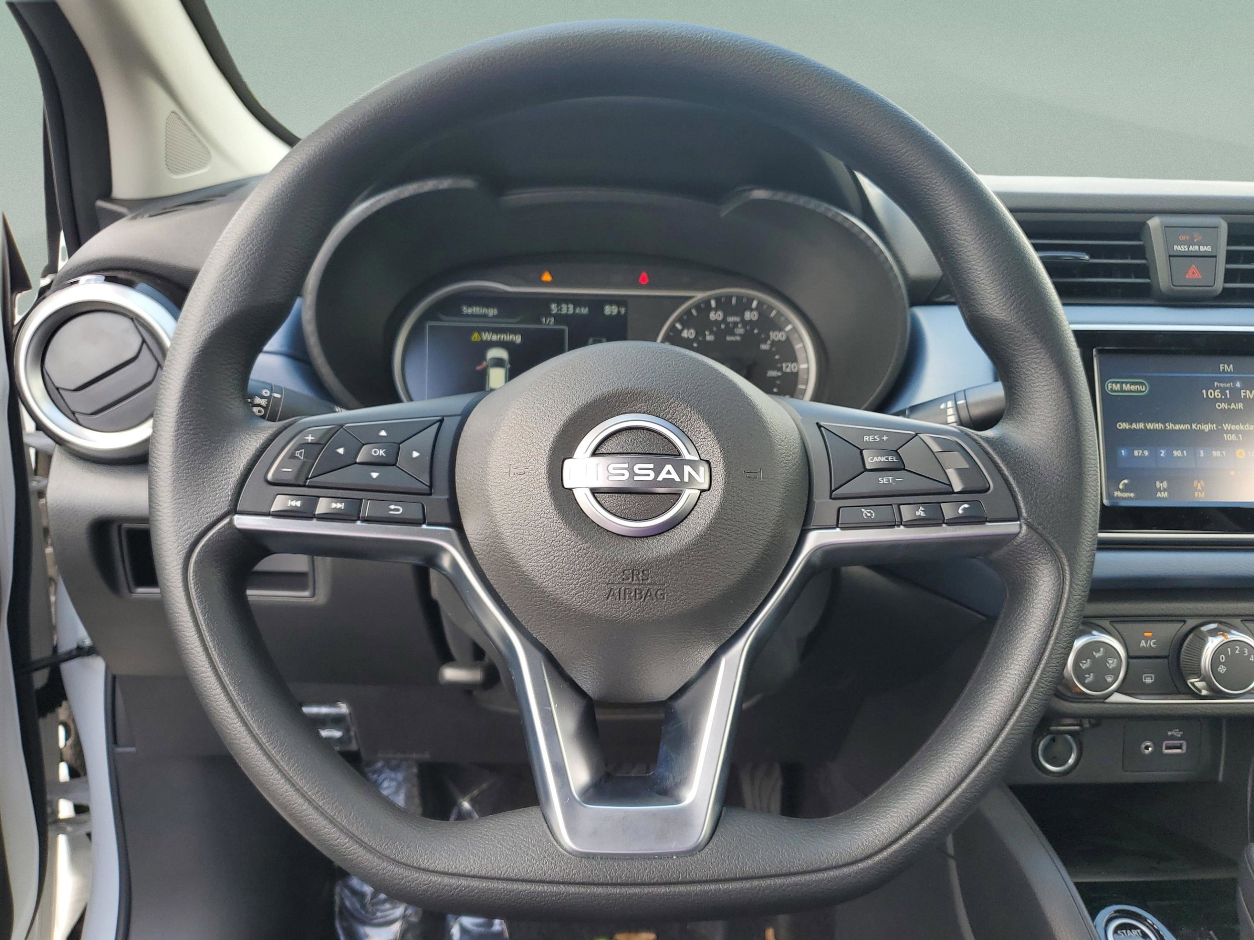 2025 Nissan Versa Sedan SV - Photo 13