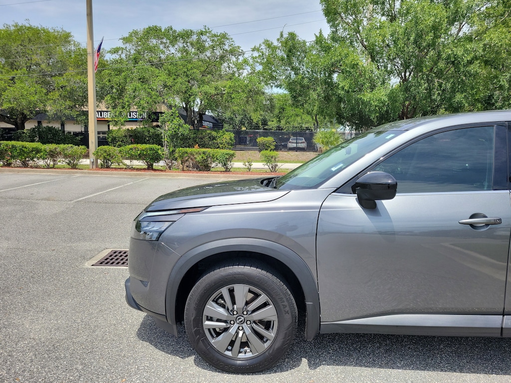 Used 2024 Nissan Pathfinder S SUV