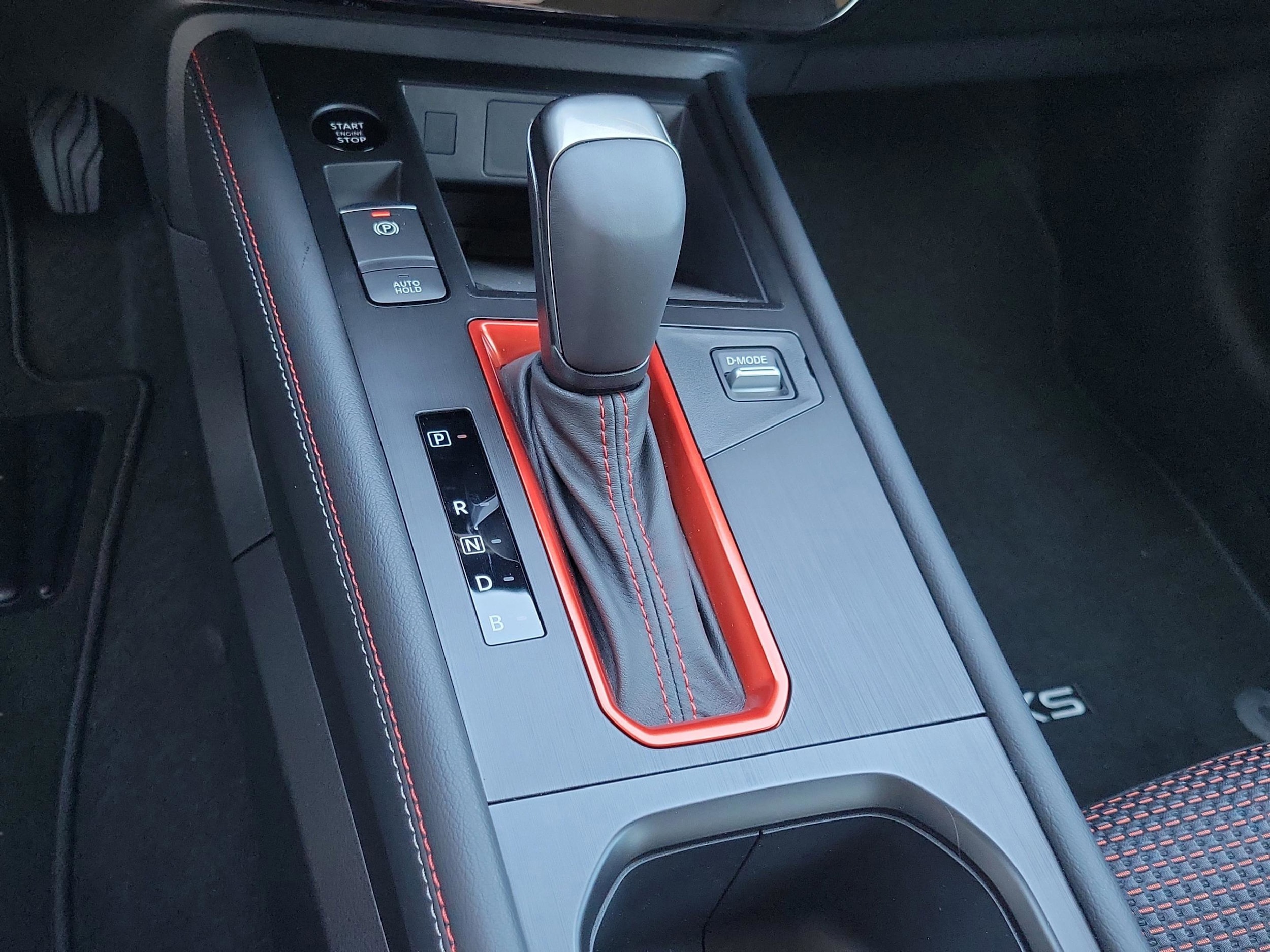 2026 Nissan KICKS SR - Photo 15