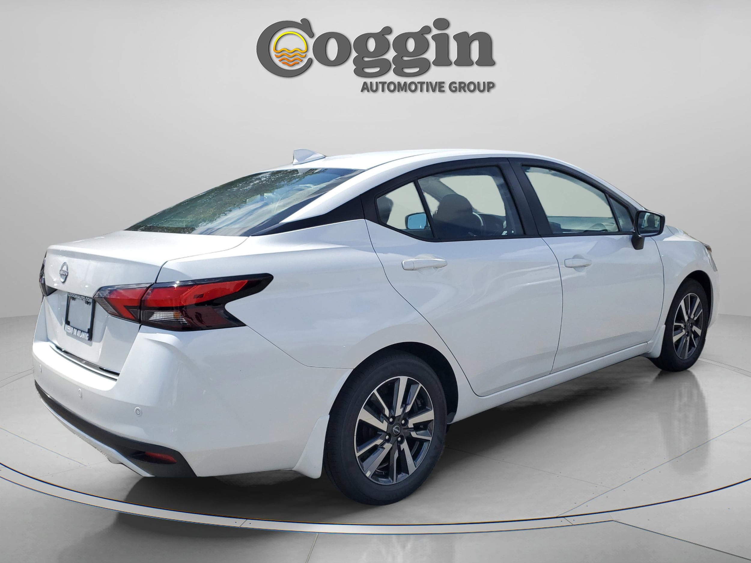 2025 Nissan Versa Sedan SV - Photo 7