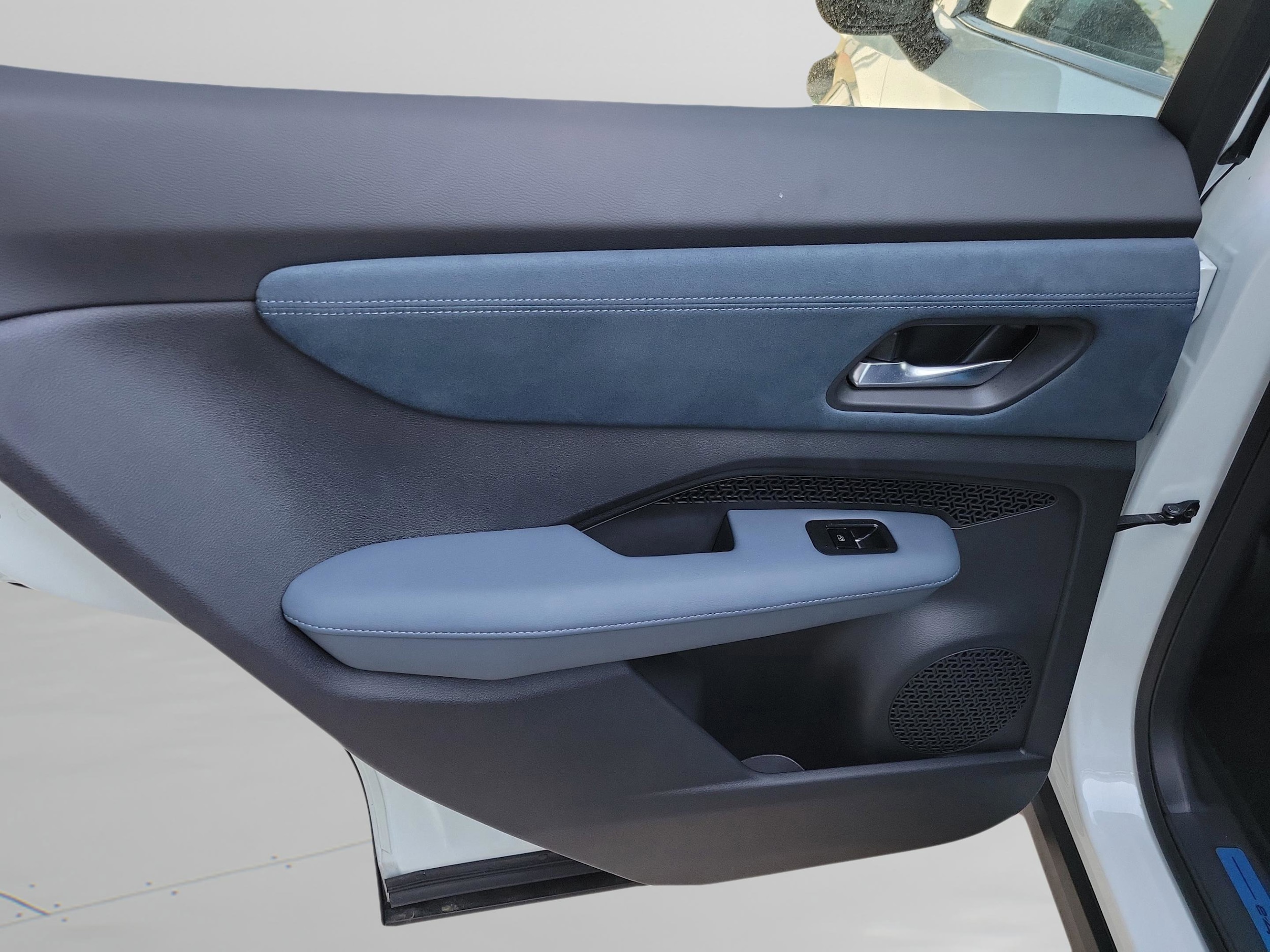 2025 Nissan ARIYA Platinum+ - Photo 33