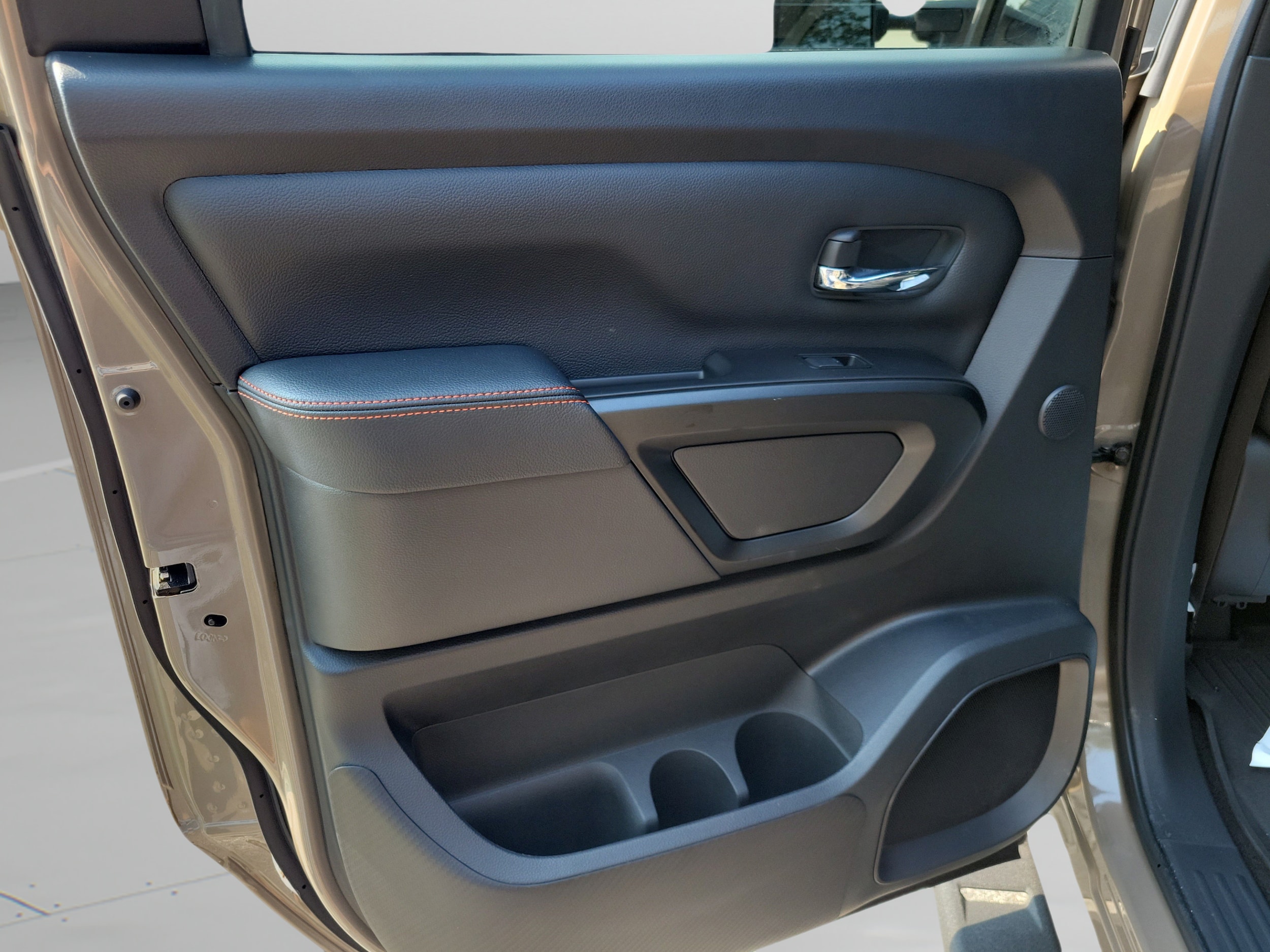 2024 Nissan Titan XD 6