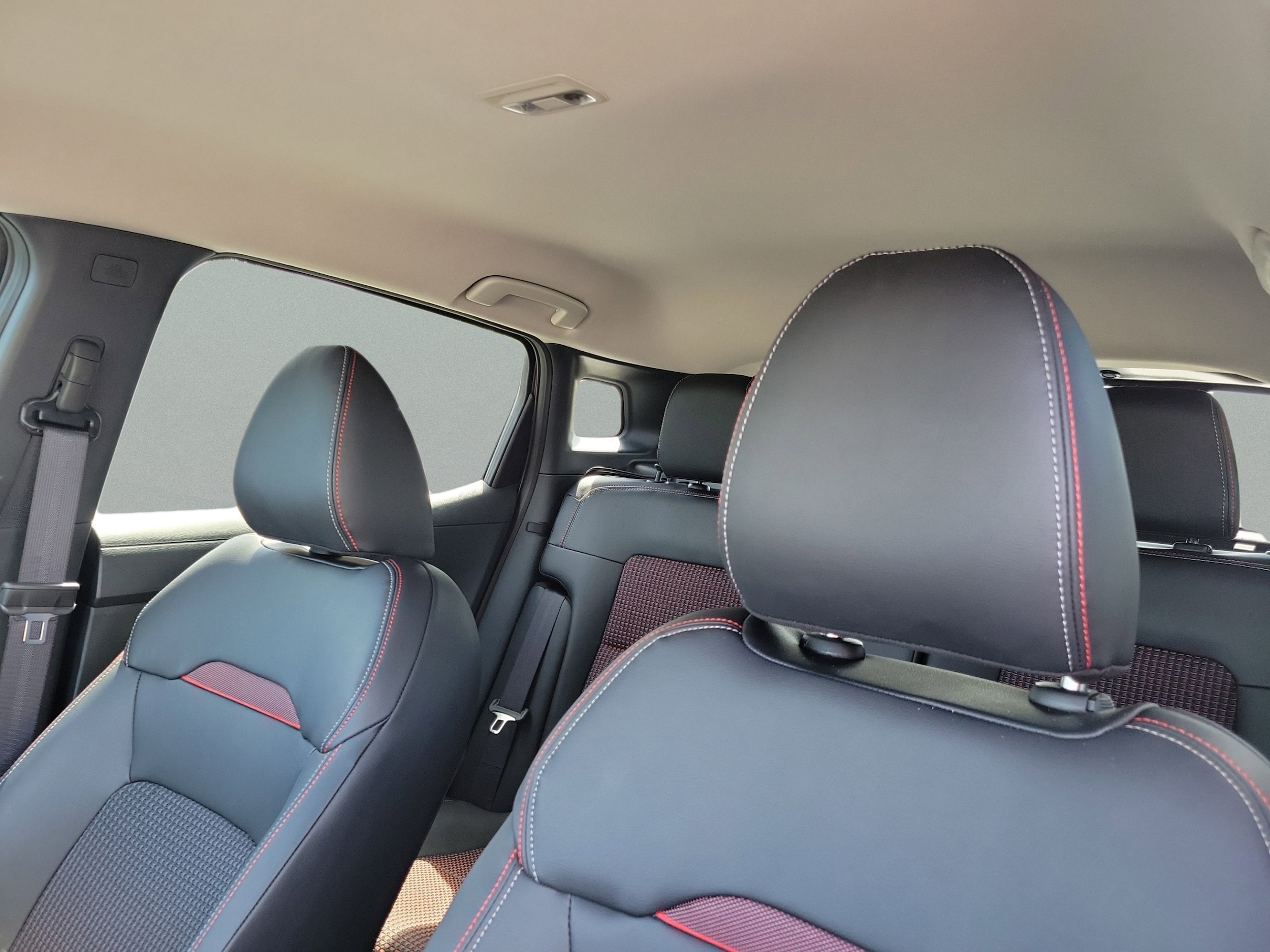 2026 Nissan KICKS SR - Photo 30