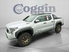 2026 Toyota Tacoma i-FORCE MAX Trailhunter Truck Double Cab