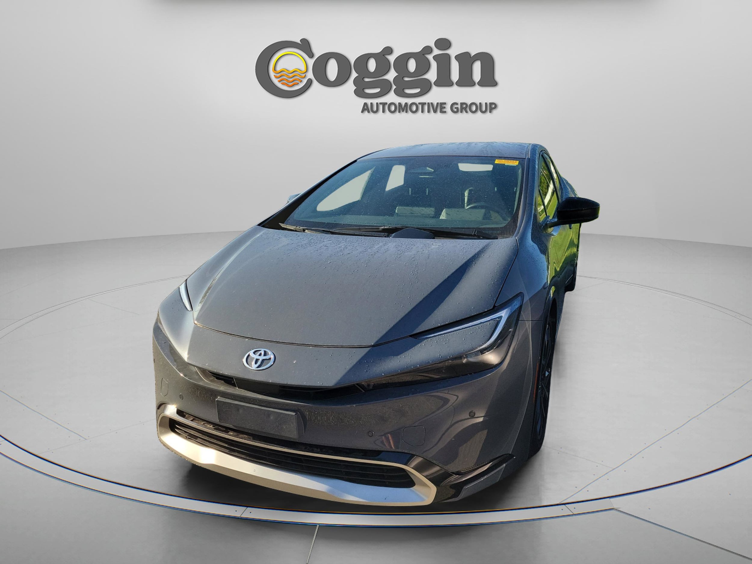 2025 Toyota Prius XSE Plug-in Hybrid's photo