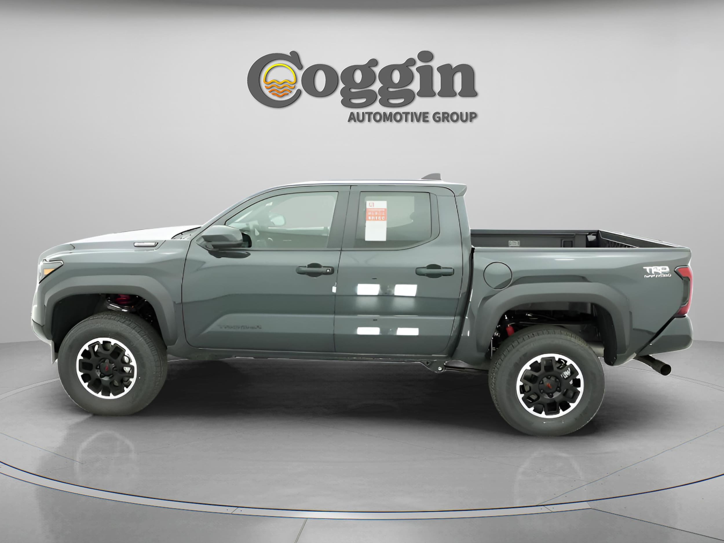 2025 Toyota Tacoma TRD Off Road - Photo 6
