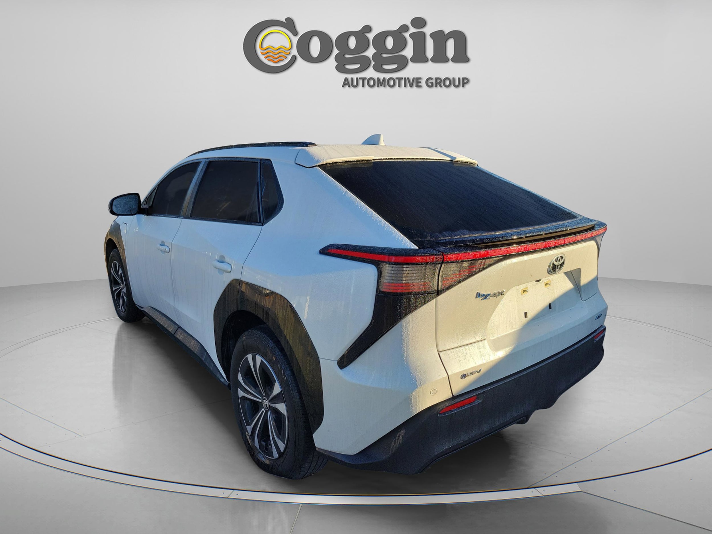 Used 2024 Toyota bZ4X XLE with VIN JTMABACA0RA088550 for sale in Jacksonville, FL