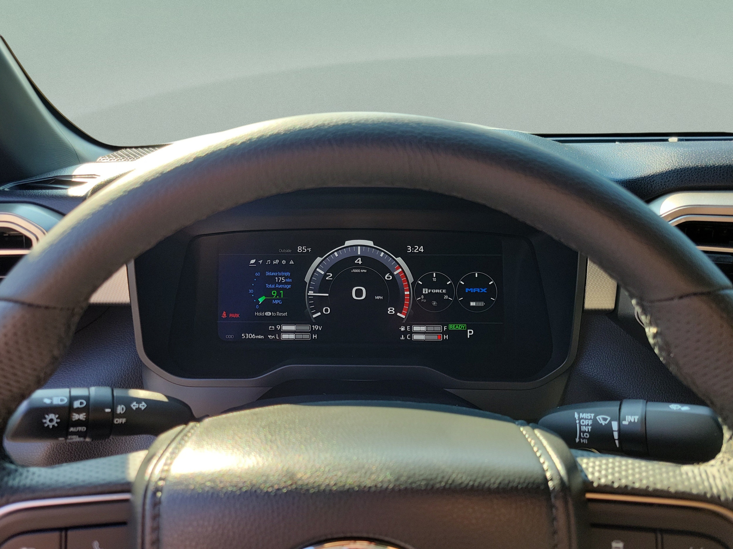 2025 Toyota Tundra Limited - Photo 16