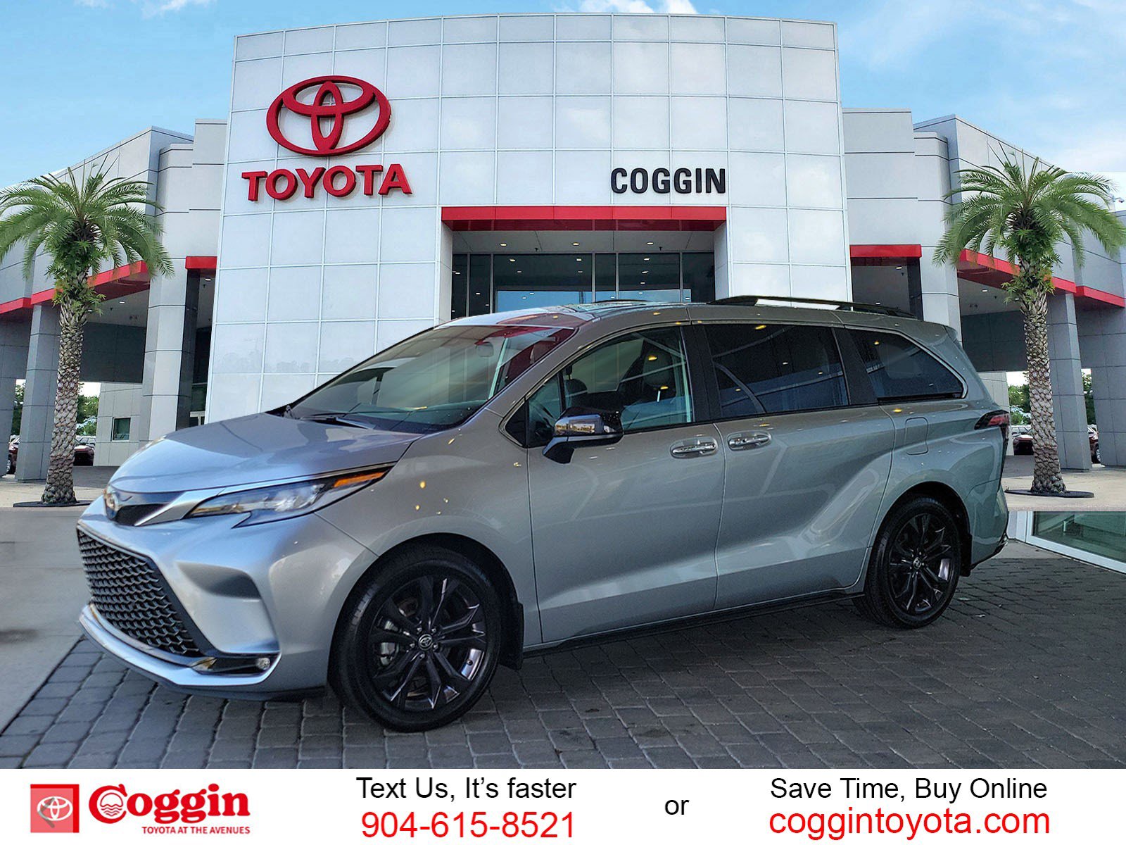 2024 Toyota Sienna XSE's photo