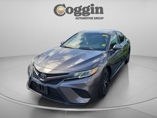 2018 Toyota Camry SE Sedan