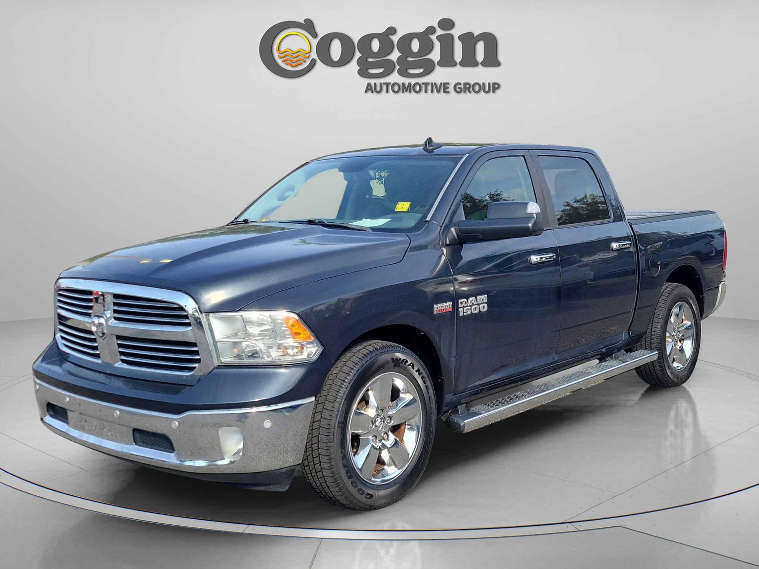 2016 RAM 1500 Big Horn Crew Cab 5'7's photo
