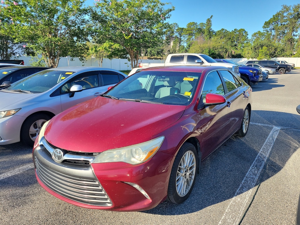 Used 2016 Toyota Camry XLE Sedan