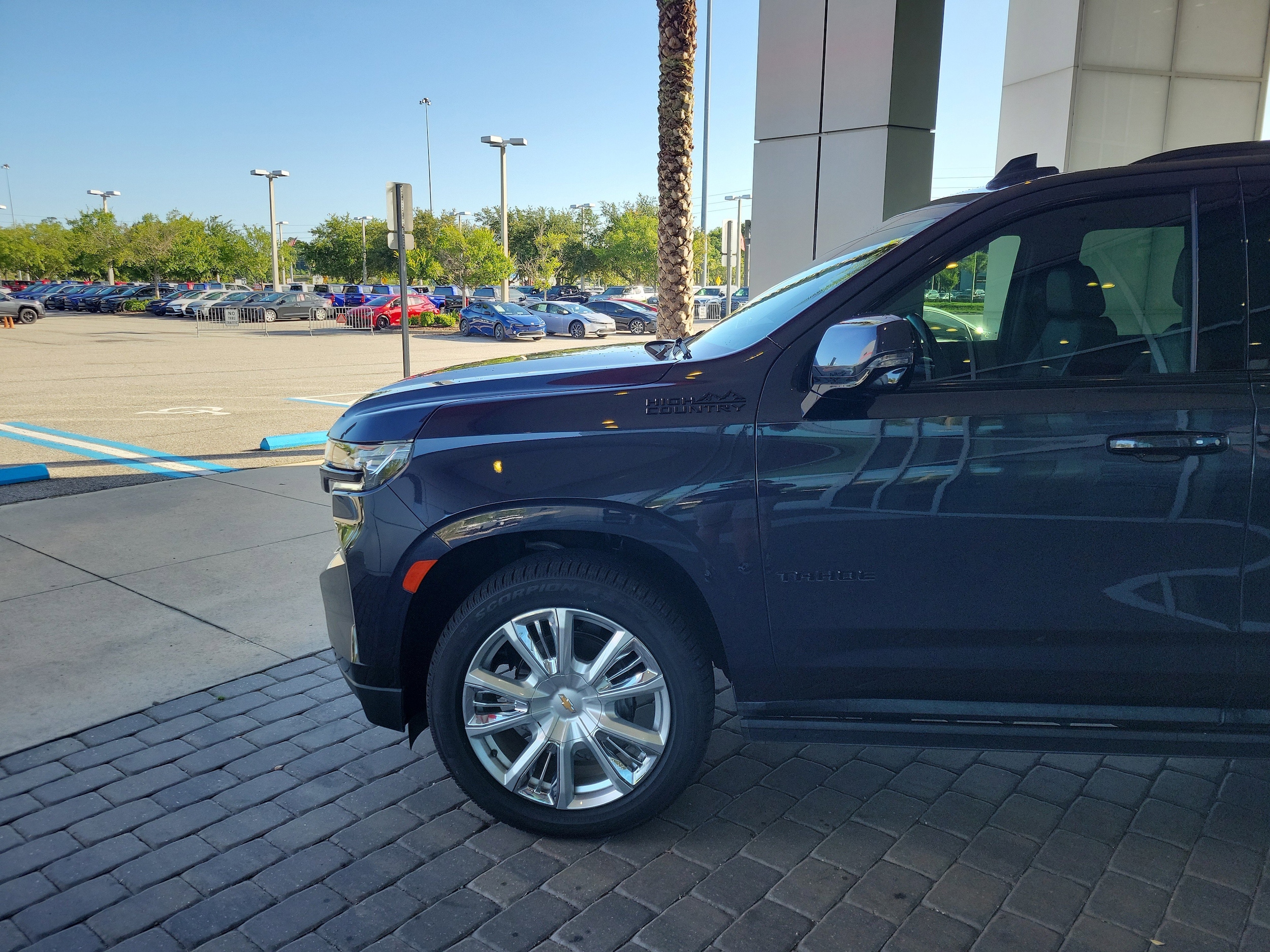 Used 2022 Chevrolet Tahoe High Country with VIN 1GNSKTKL9NR250973 for sale in Jacksonville, FL