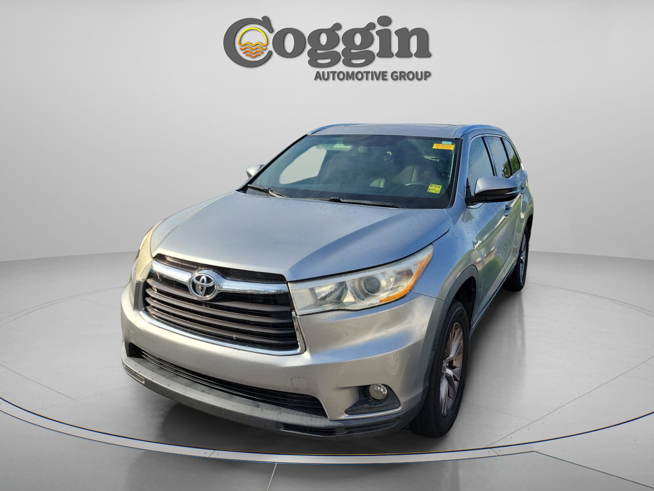 2014 Toyota Highlander's photo
