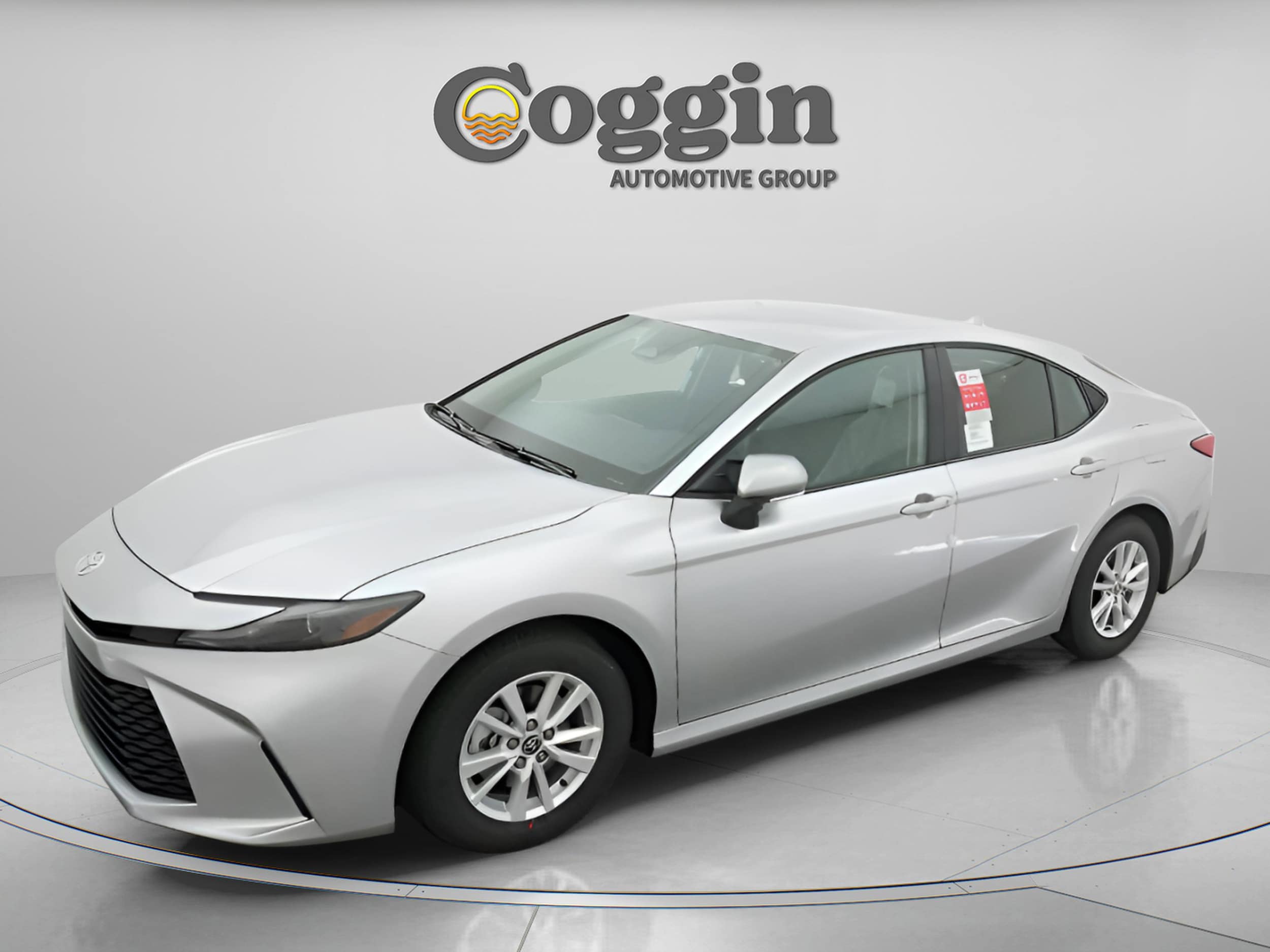2026 Toyota Camry LE Hybrid's photo