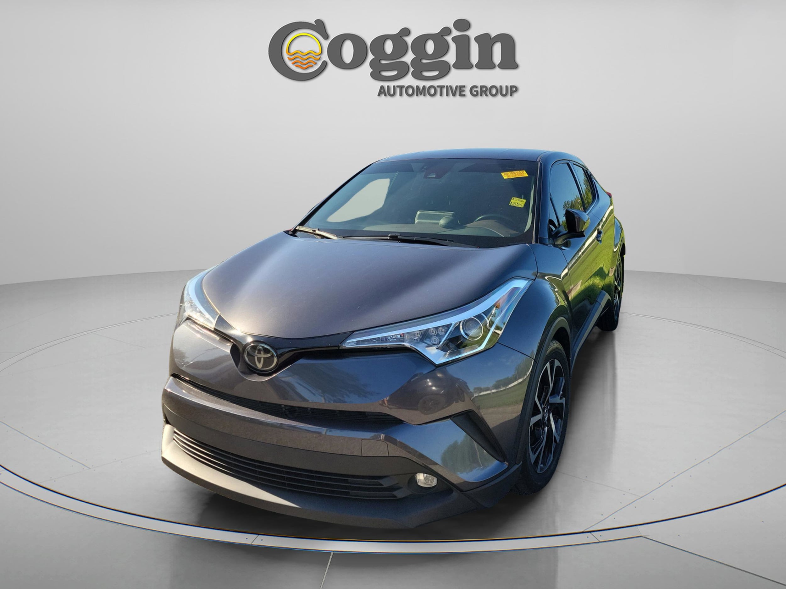 2019 Toyota C-HR Limited's photo
