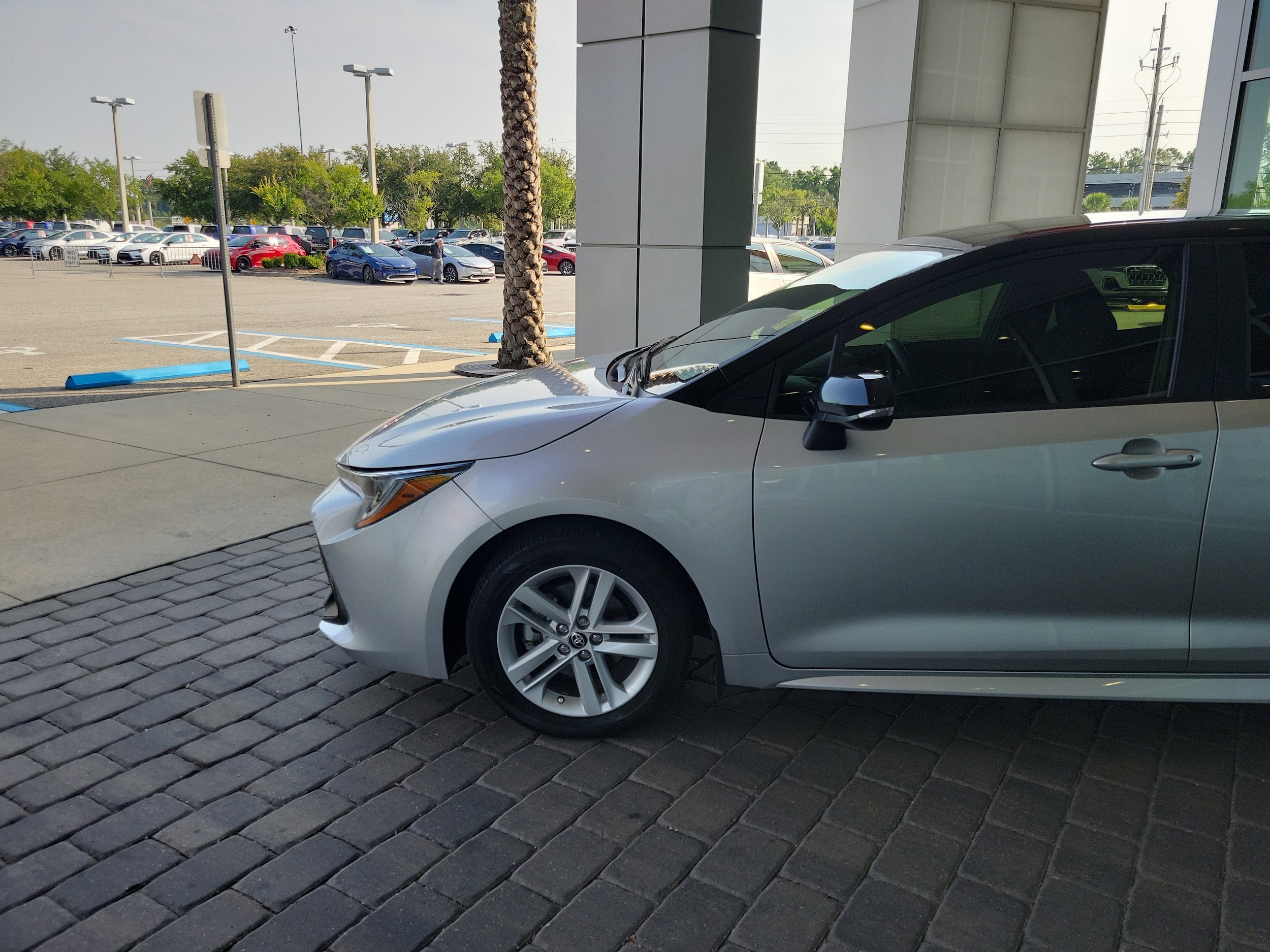 Used 2020 Toyota Corolla Hatchback SE with VIN JTND4RBE0L3089764 for sale in Jacksonville, FL
