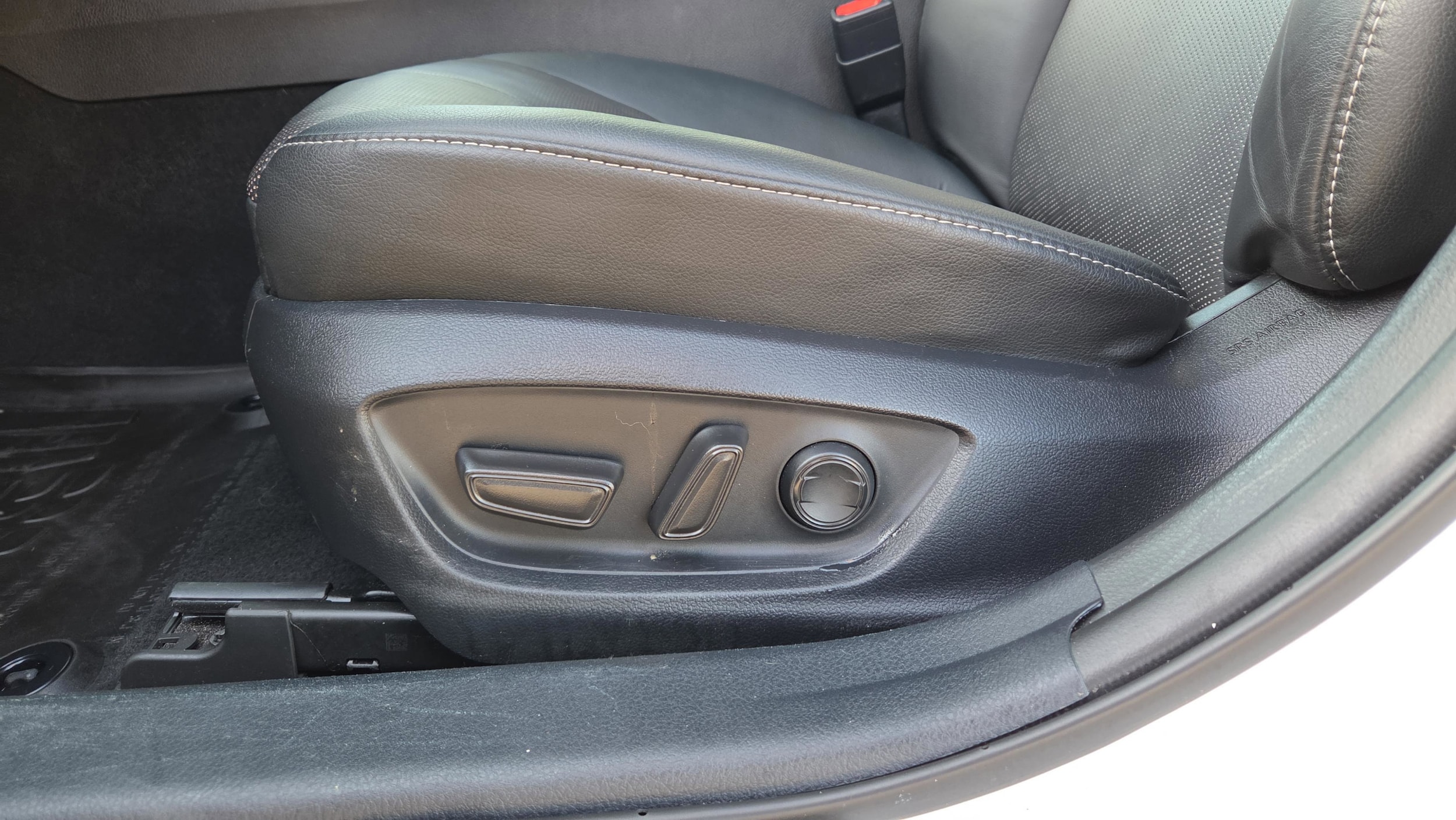2023 Toyota Camry XSE - Photo 18