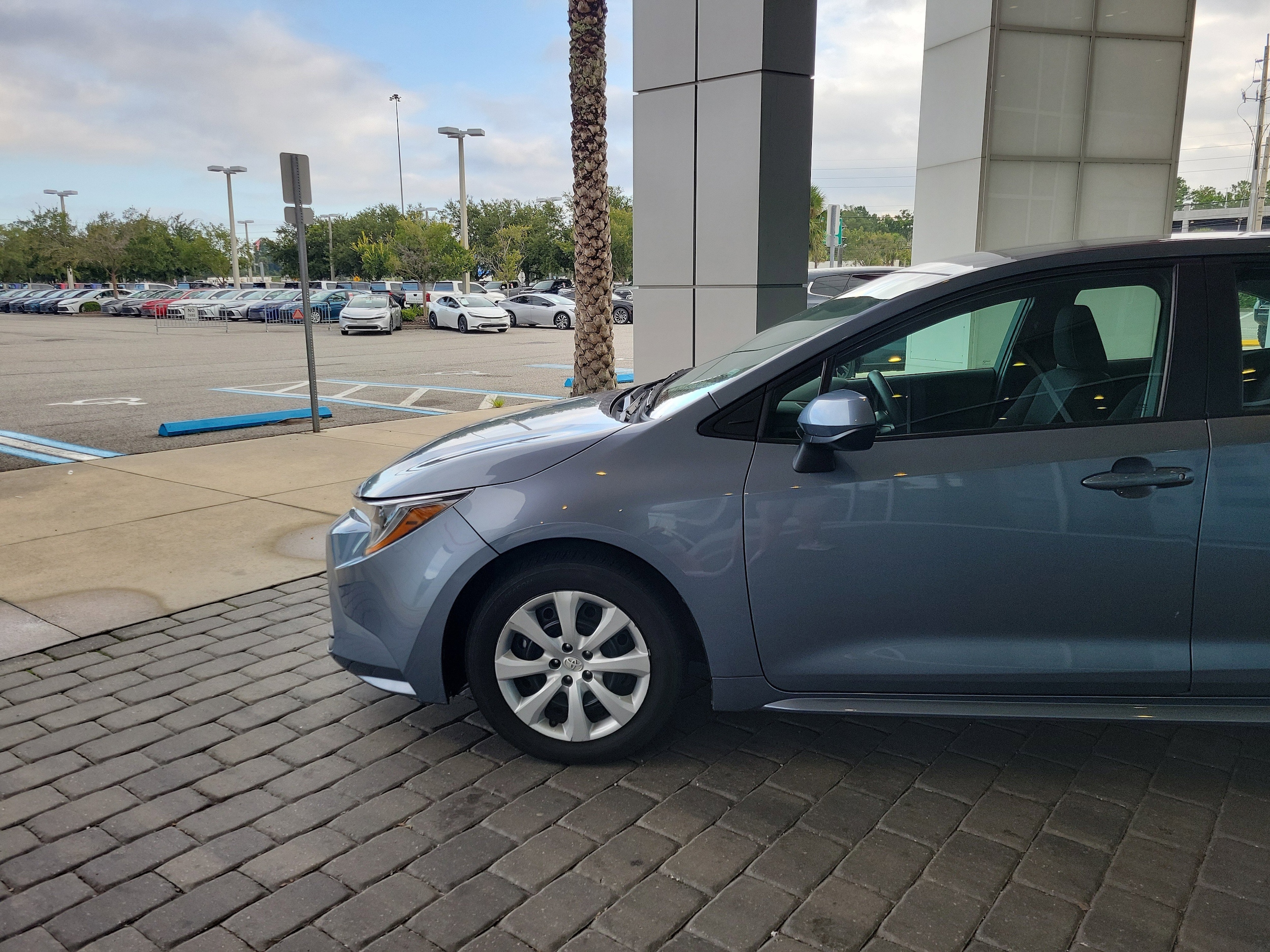 Used 2024 Toyota Corolla LE with VIN 5YFB4MDE2RP099661 for sale in Northfield, Minnesota