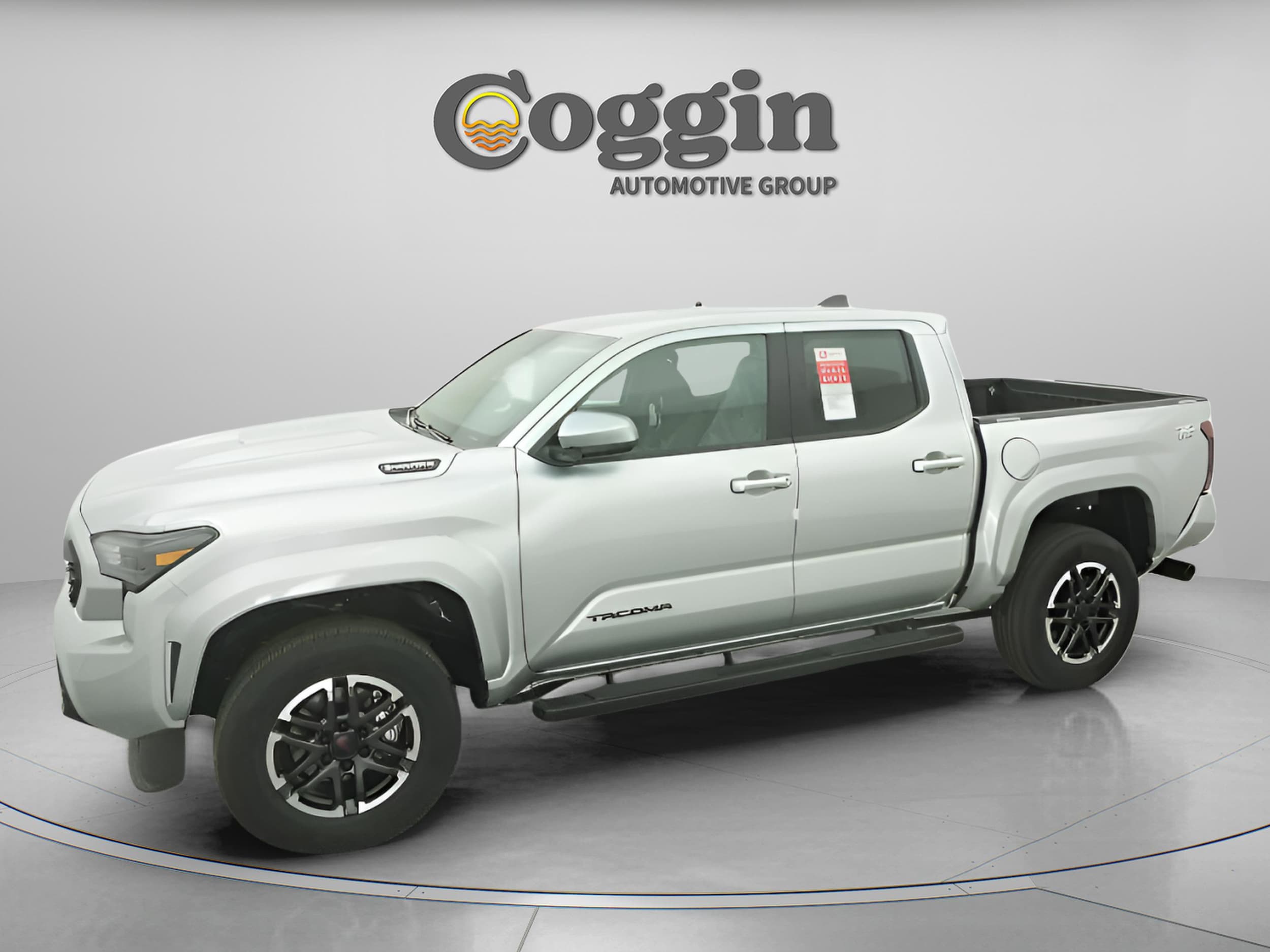 2025 Toyota Tacoma TRD Sport - Photo 6