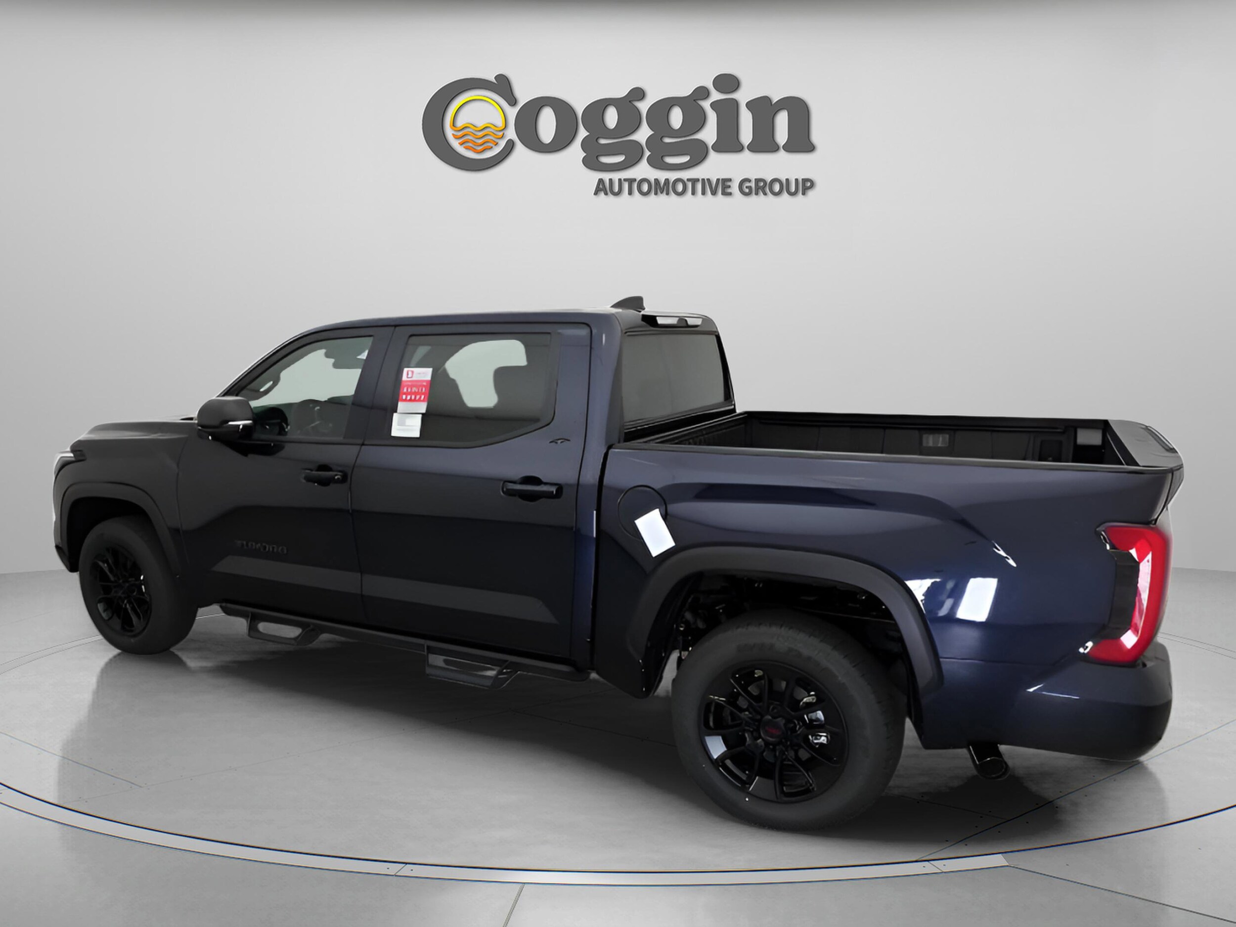 2026 Toyota Tundra SR5 - Photo 9