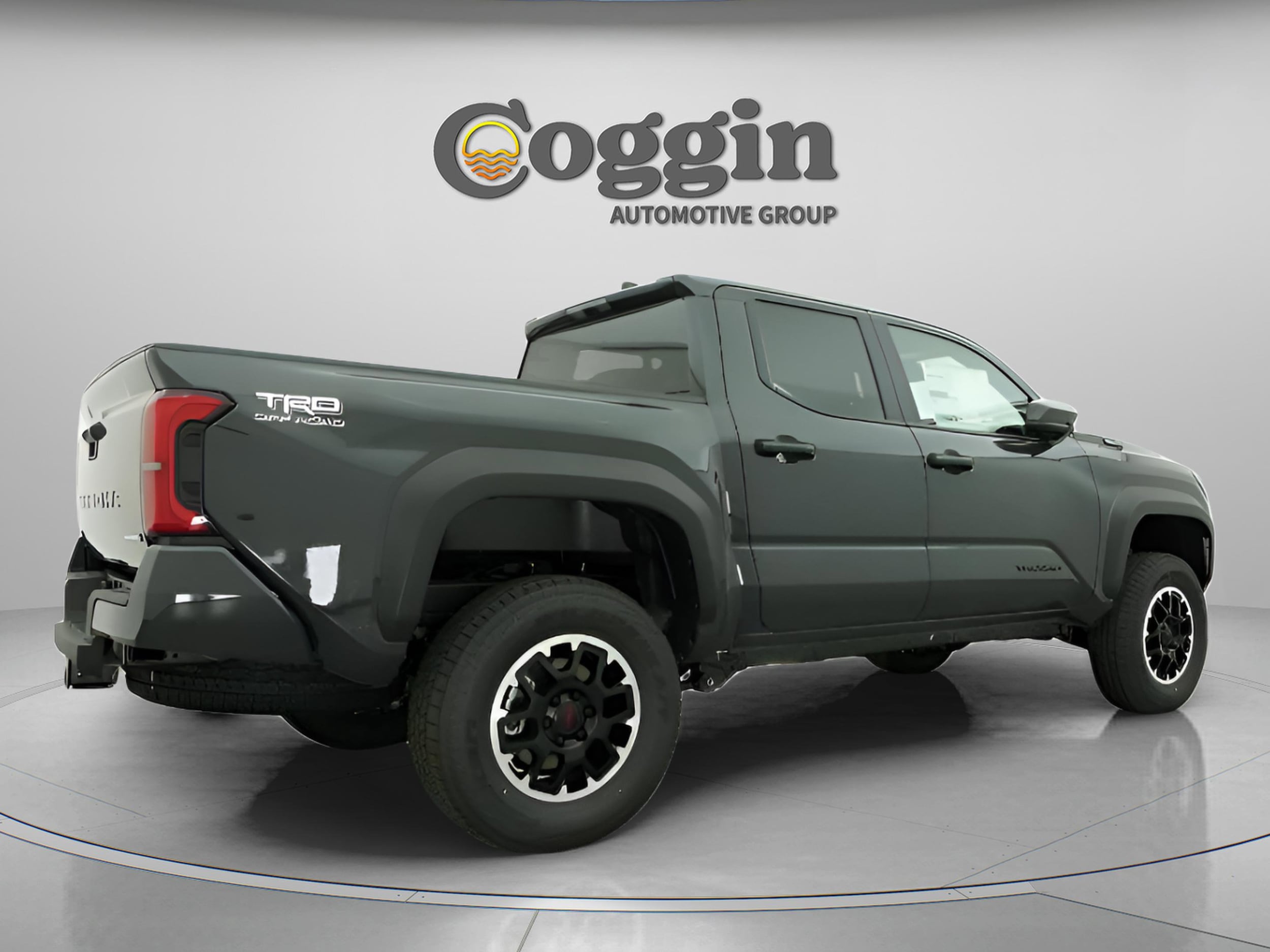 2025 Toyota Tacoma TRD Off Road - Photo 18