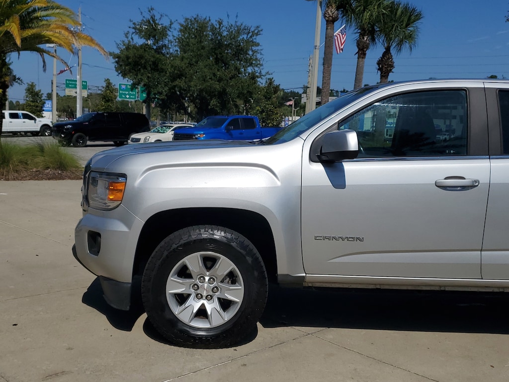 Used 2017 GMC Canyon SLE Truck Crew Cab