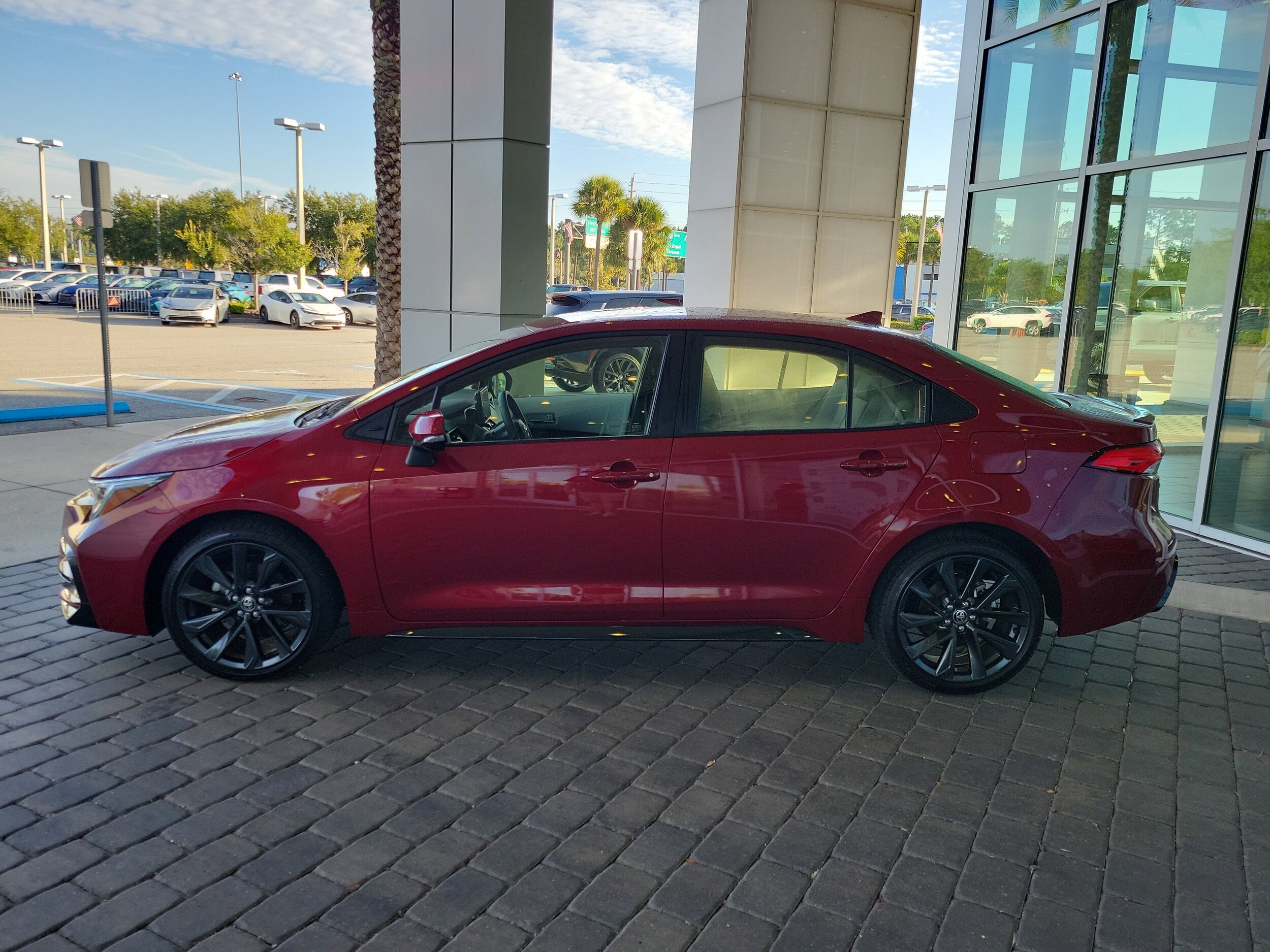 2025 Toyota Corolla Hybrid SE photo 3