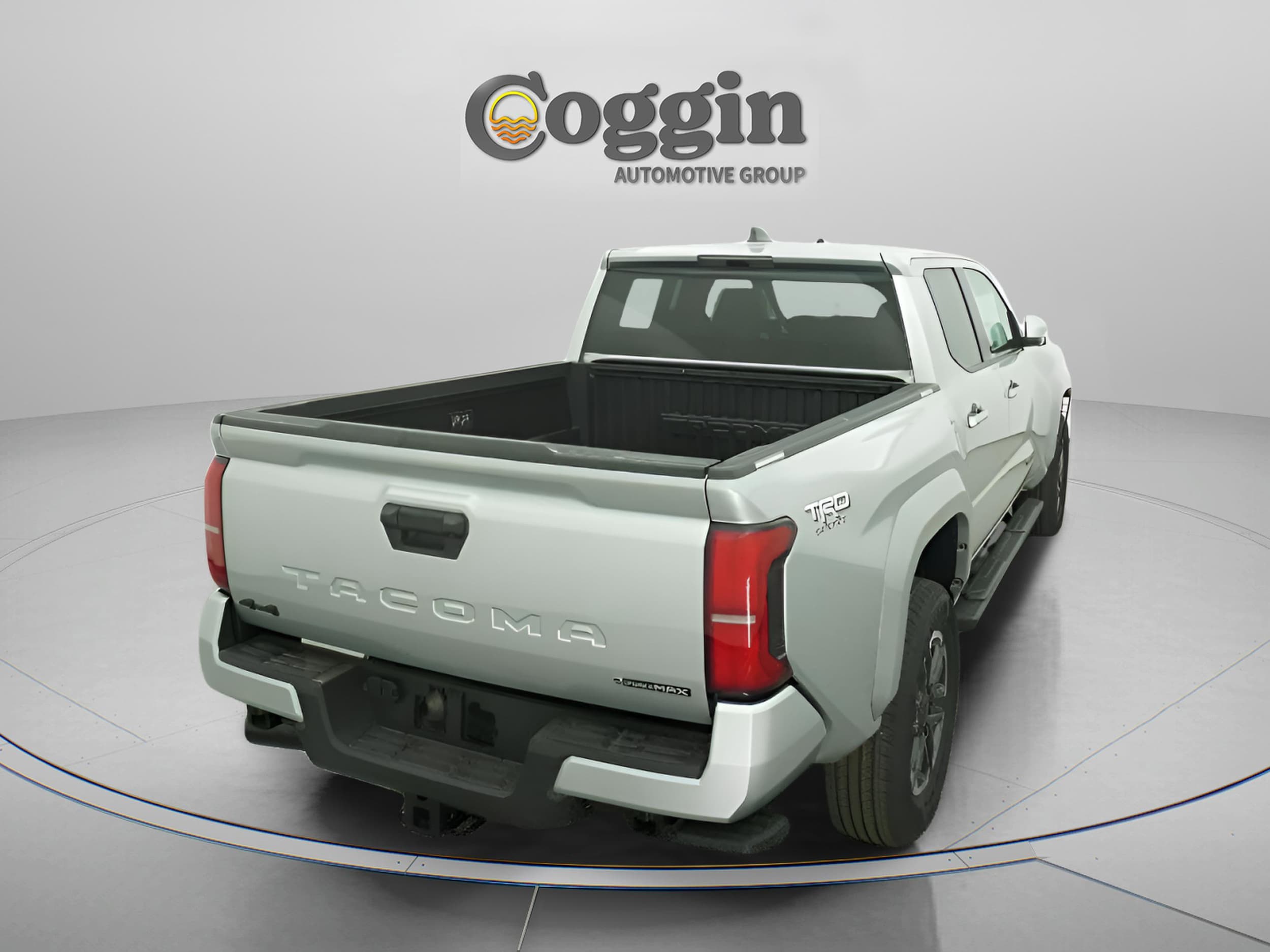 2025 Toyota Tacoma TRD Sport - Photo 18