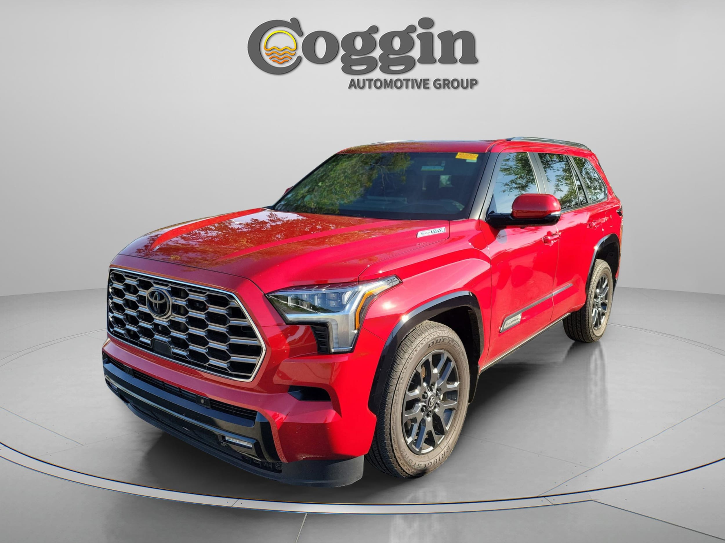 2025 Toyota Sequoia Platinum 4WD i-FORCE MAX Hybrid's photo
