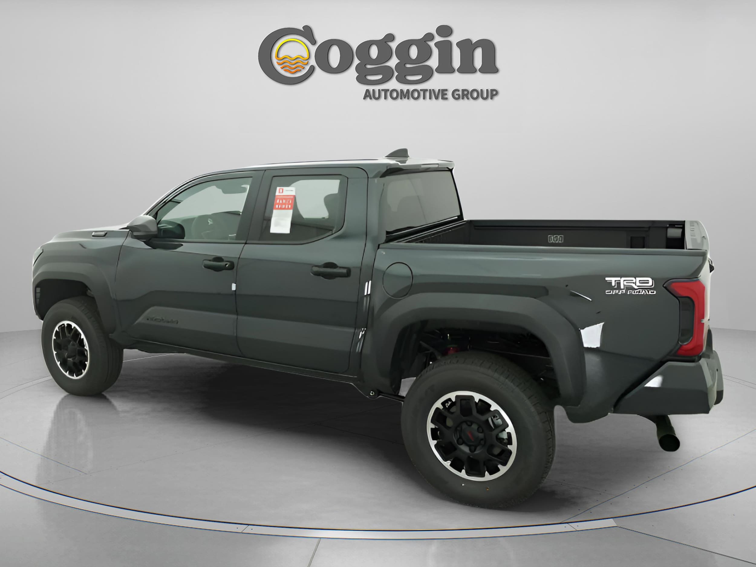 2025 Toyota Tacoma TRD Off Road - Photo 9