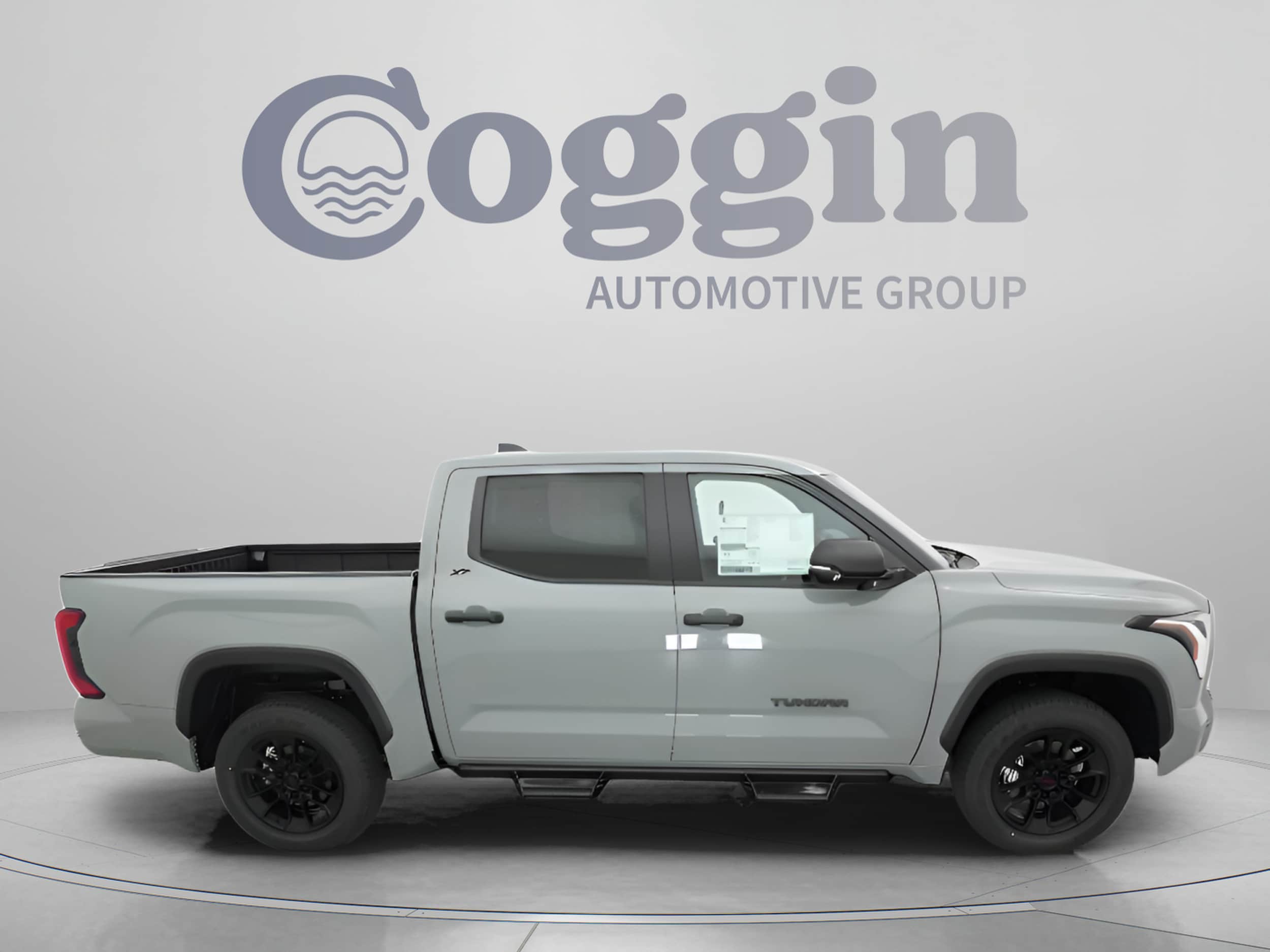 2026 Toyota Tundra SR5 - Photo 22