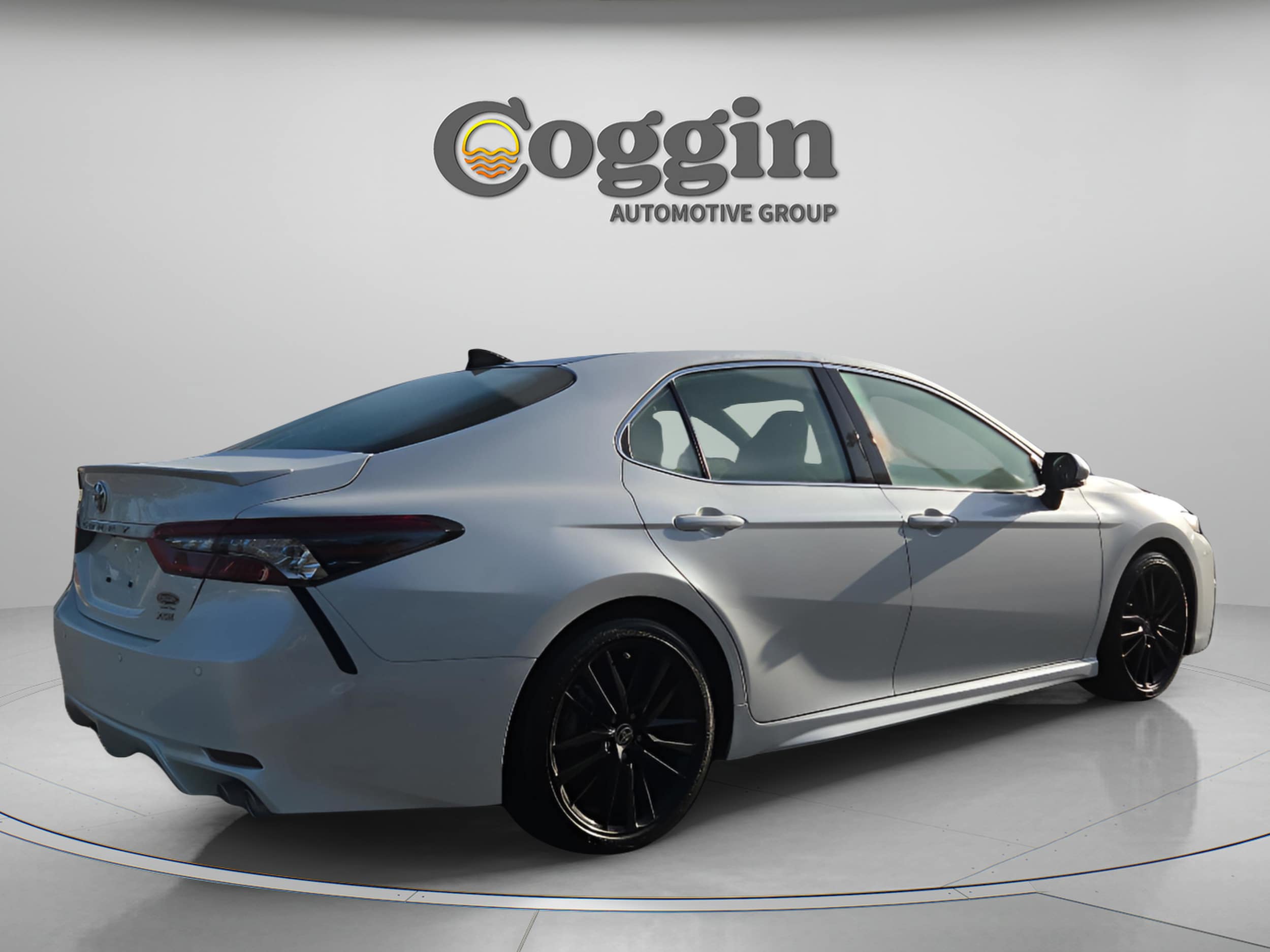 2023 Toyota Camry XSE - Photo 6