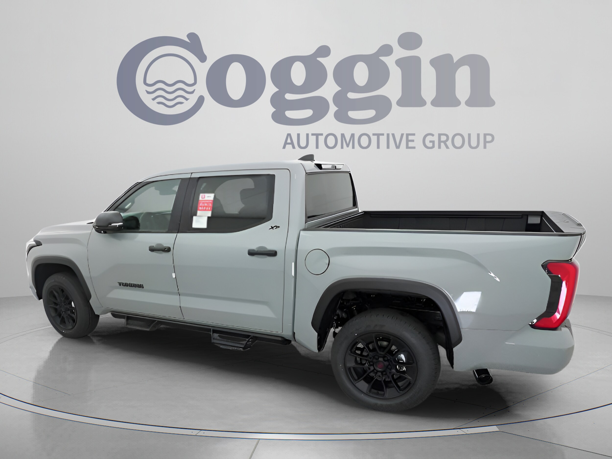 2026 Toyota Tundra SR5 - Photo 7