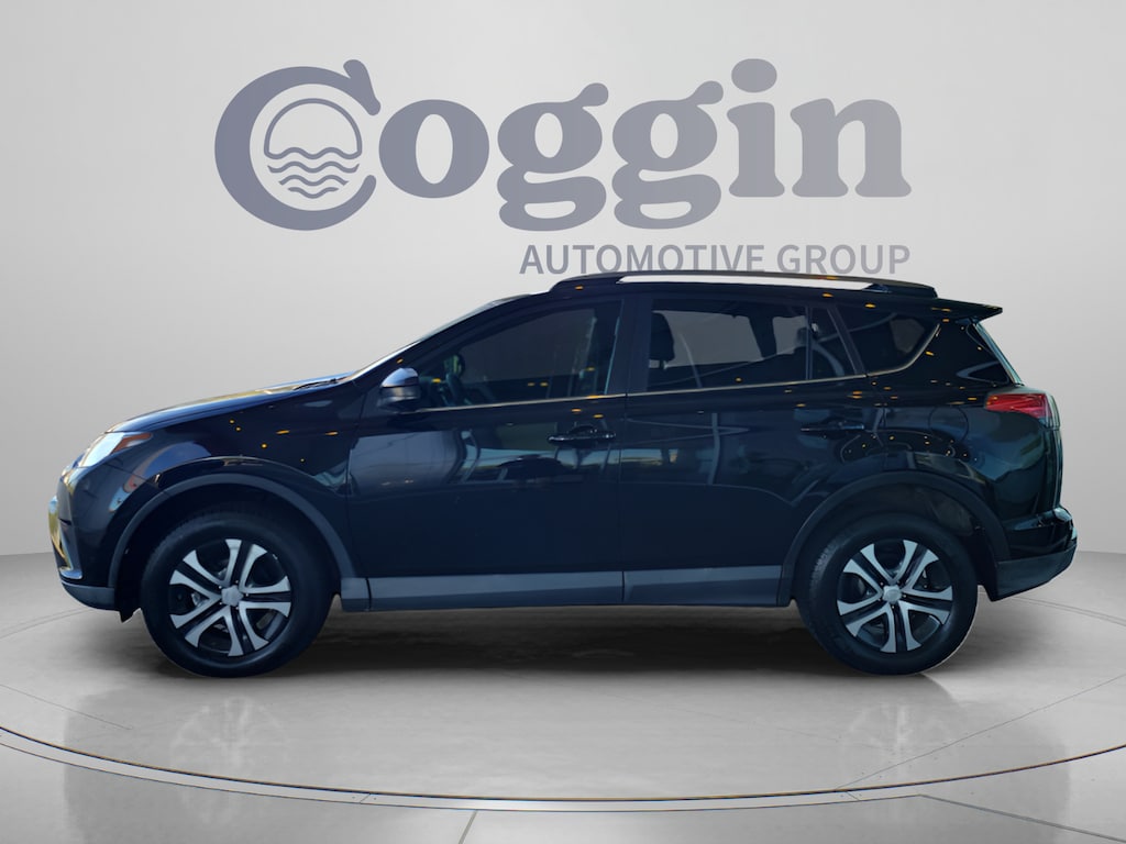 Used 2017 Toyota RAV4 LE SUV
