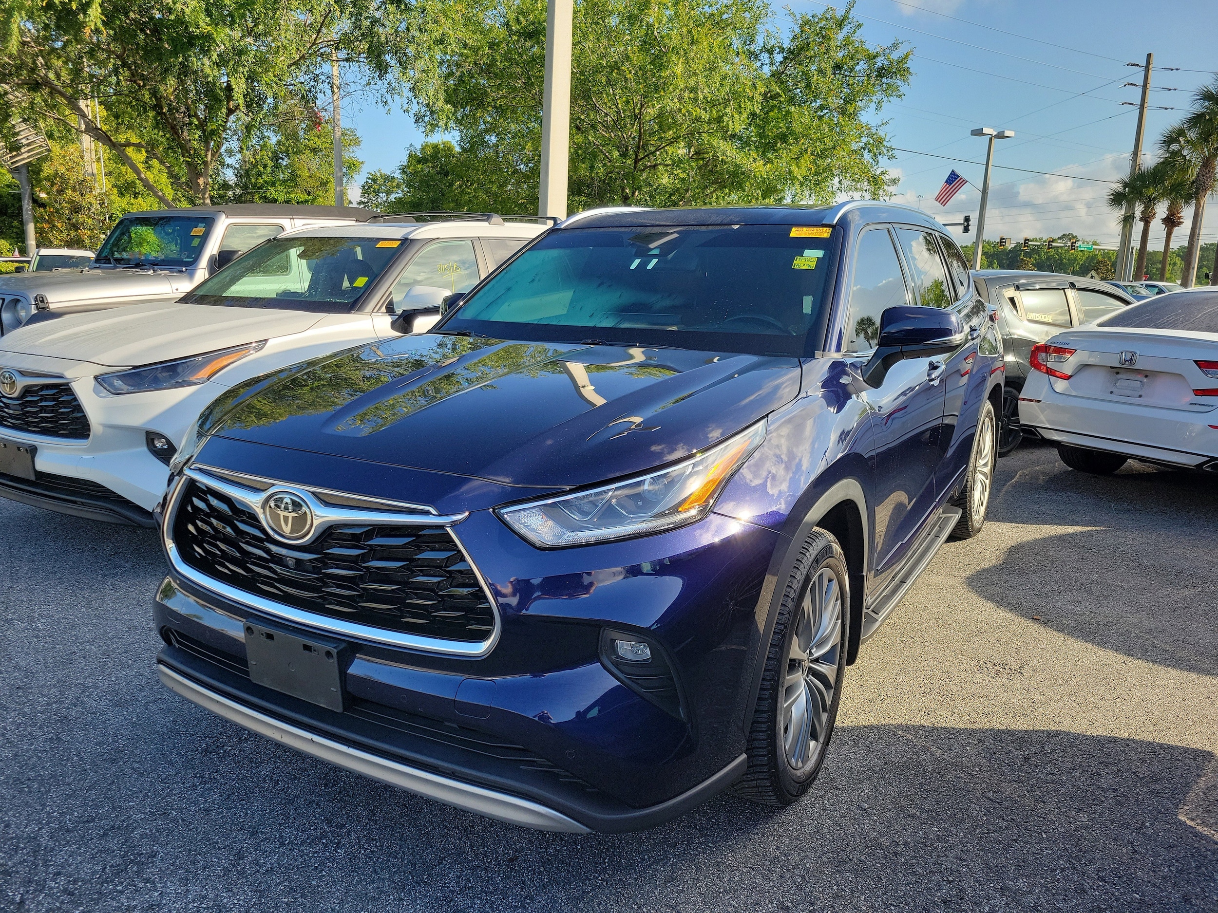 2021 Toyota Highlander Platinum 4x4 V6's photo
