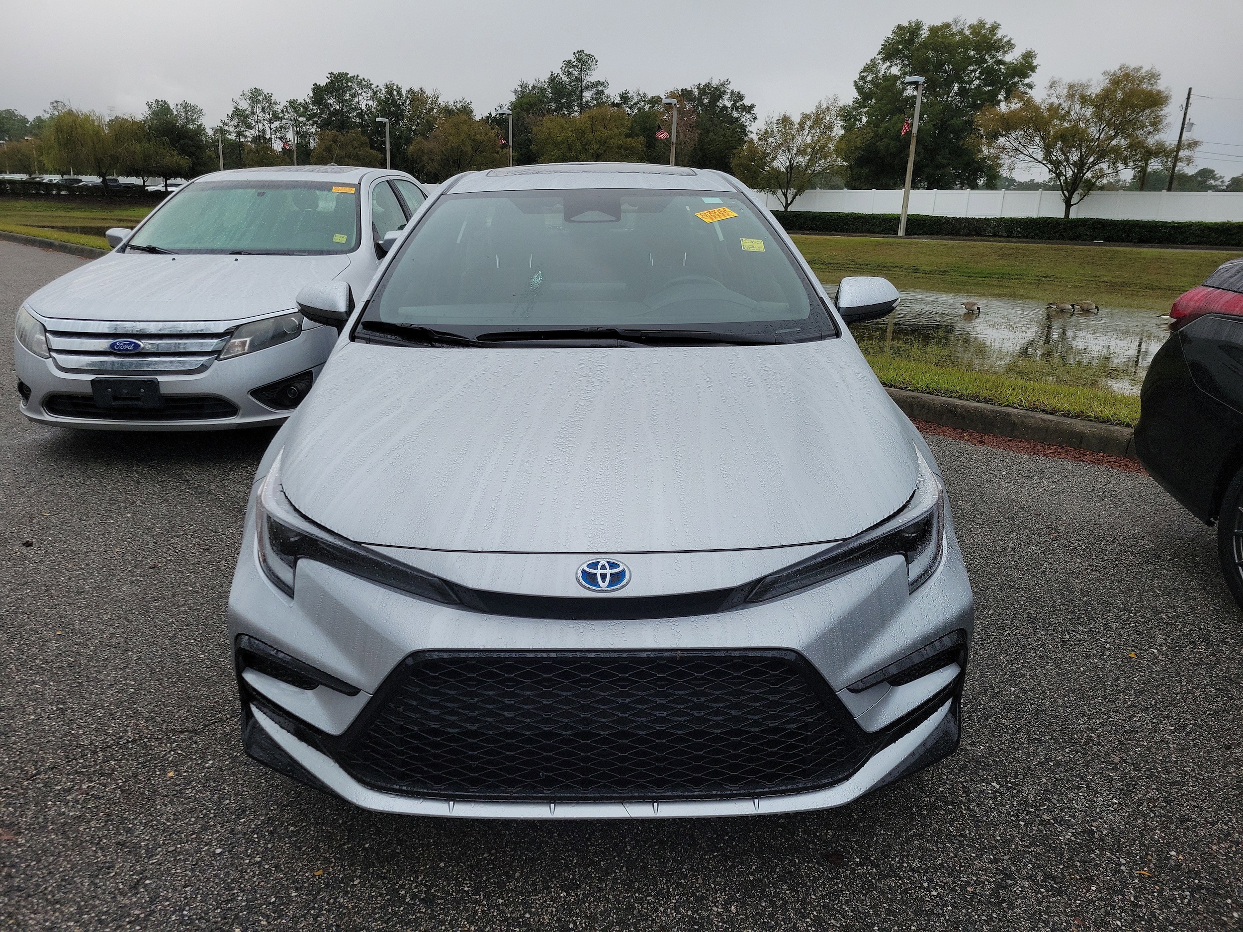 Used 2024 Toyota Corolla SE with VIN JTDBCMFE4RJ035058 for sale in Kansas City