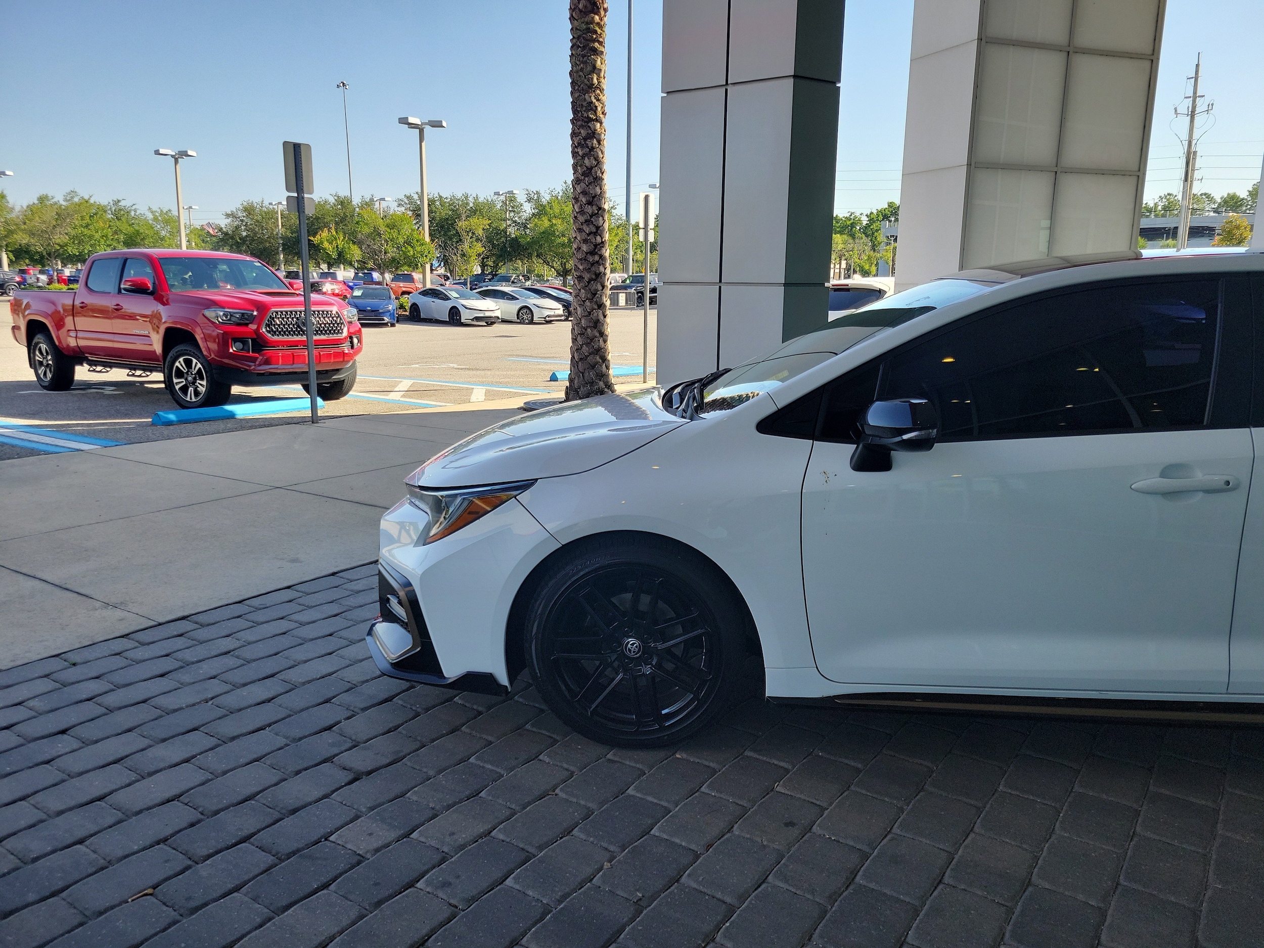 Used 2022 Toyota Corolla SE with VIN 5YFM4MCE2NP100697 for sale in Jacksonville, FL