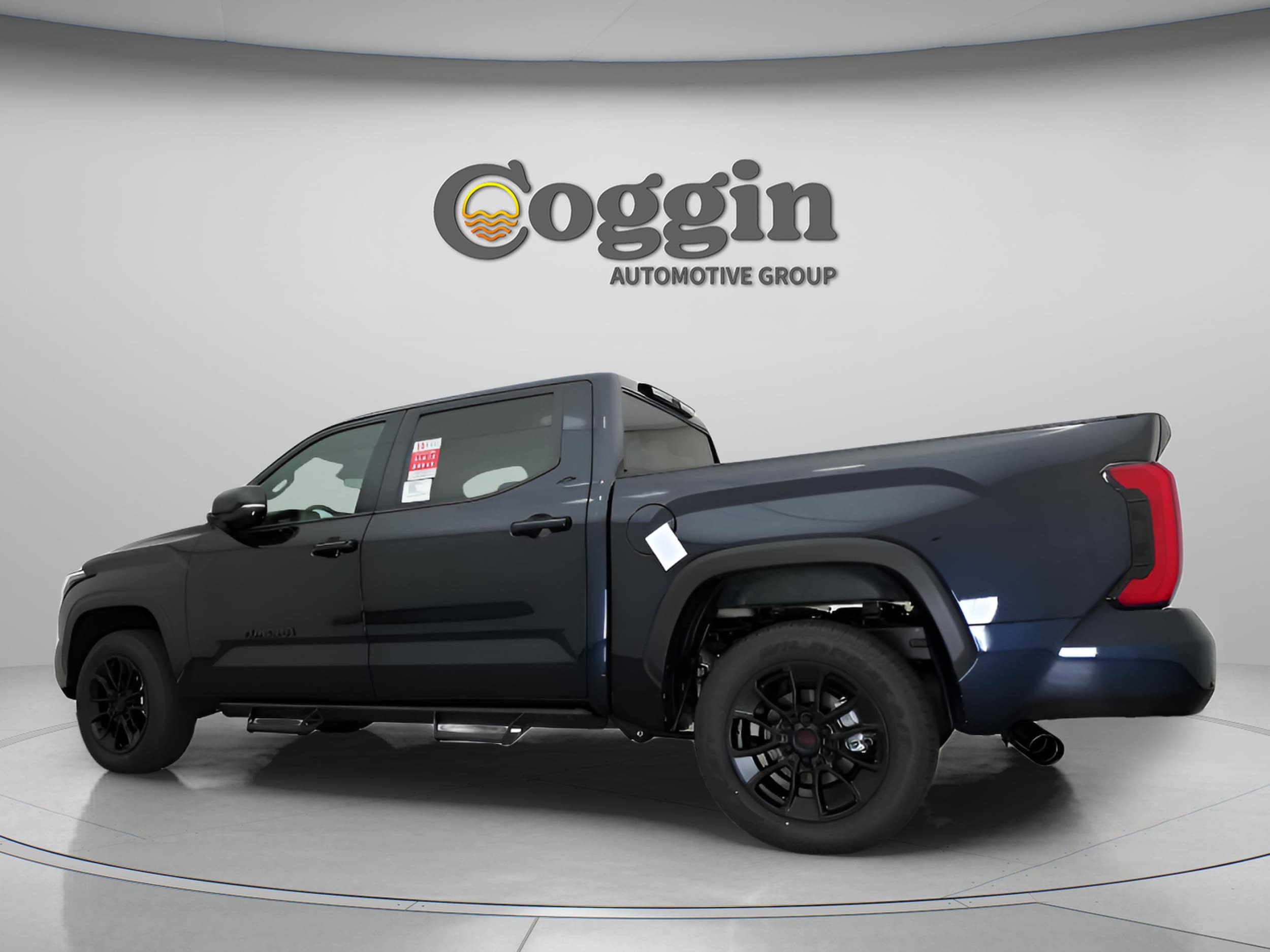 2026 Toyota Tundra SR5 - Photo 8